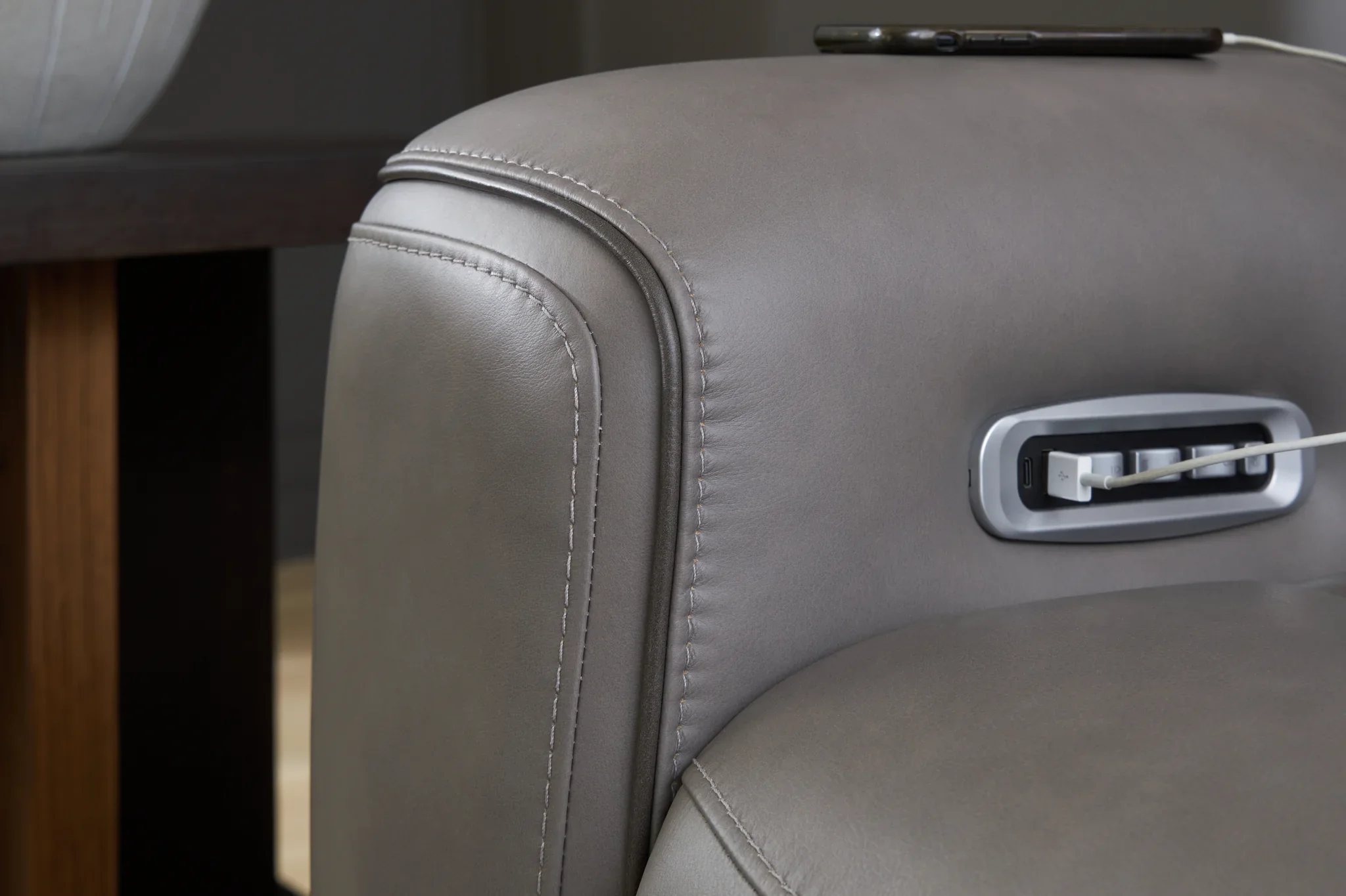5Z-Comfort - Relaxation - Coin - Power Recliner With Adj Headrest - Image 8