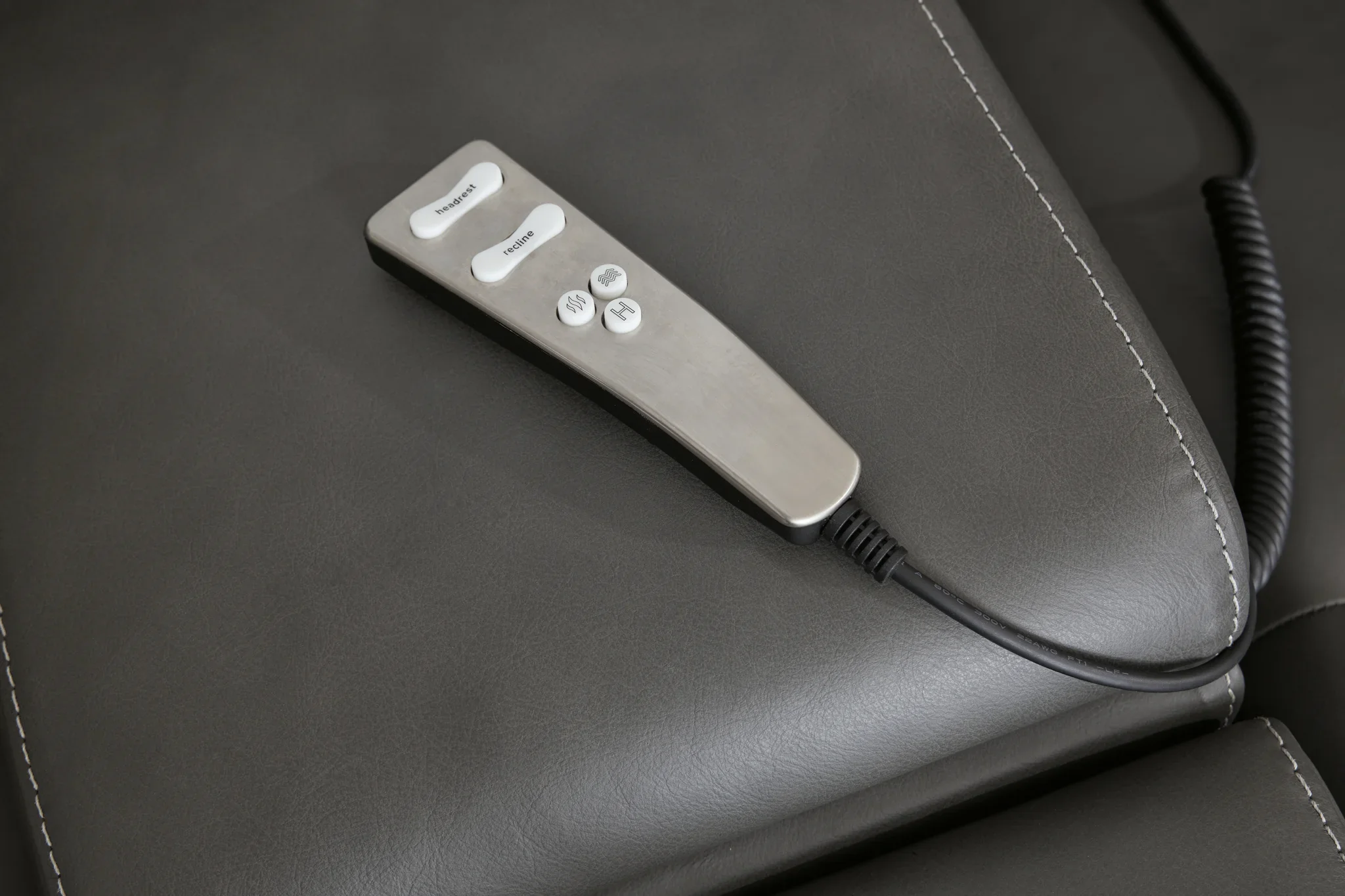 5Z - Pittson - 3-Piece Power Sectional Reclining Sofa - Anchor - Image 5