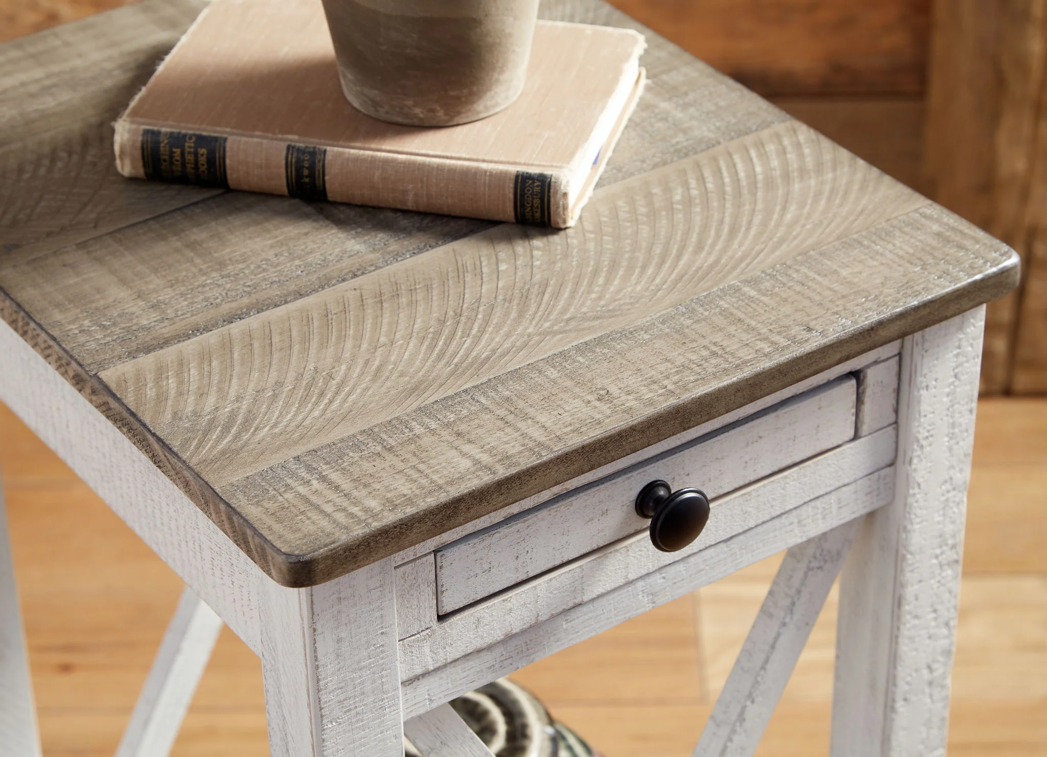 Adalane - White / Gray - Accent Table - Image 9