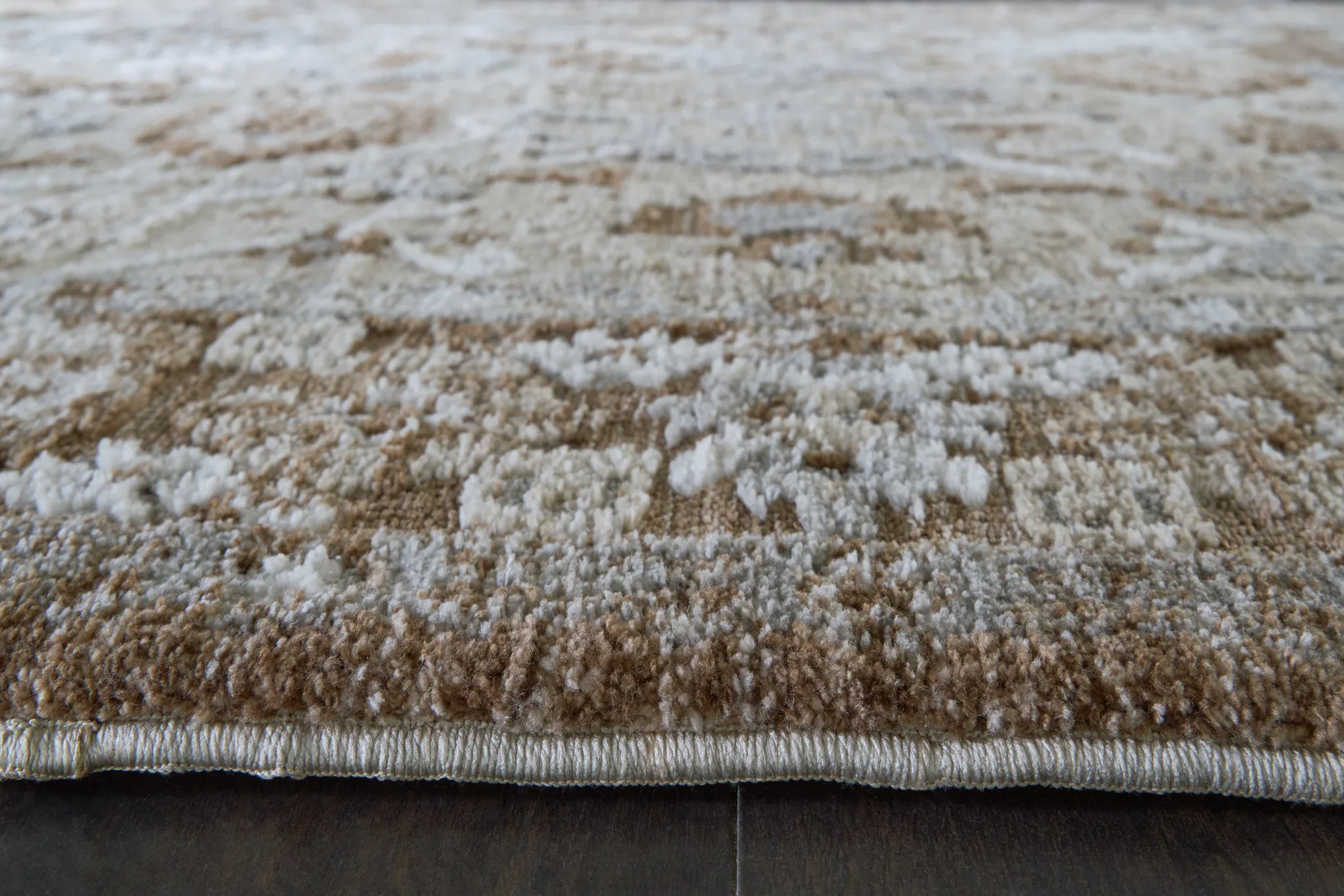 Ainswick - Memory Foam 5' x 7' Rug - Brown / Beige / Gray - Image 3