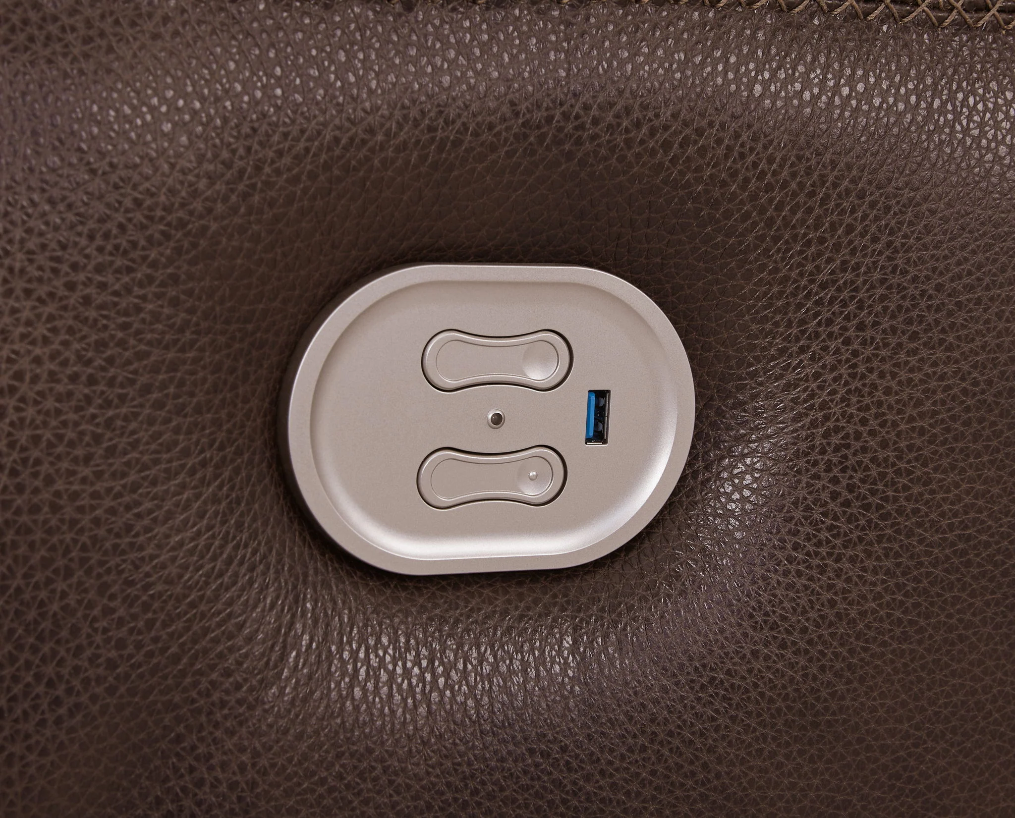 Alessandro - Walnut - Pwr Recliner/Adj Headrest - Image 9