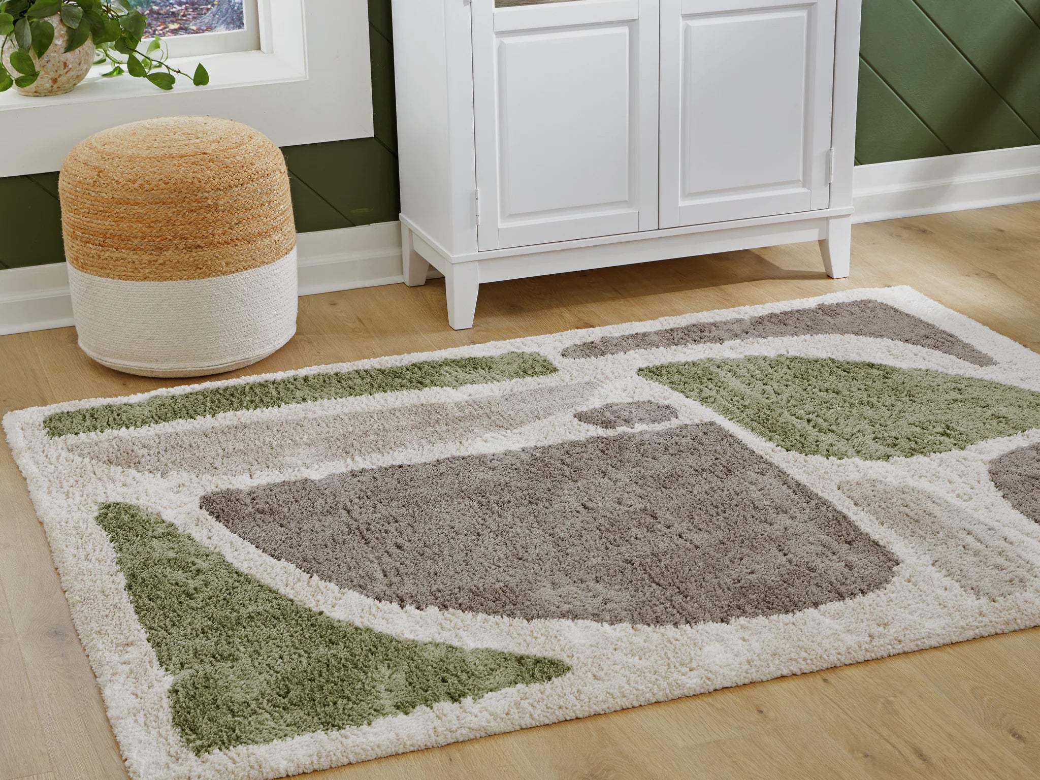 Anburgh - Green / Gray / Ivory - Medium Rug - 5' x 7' - Image 2