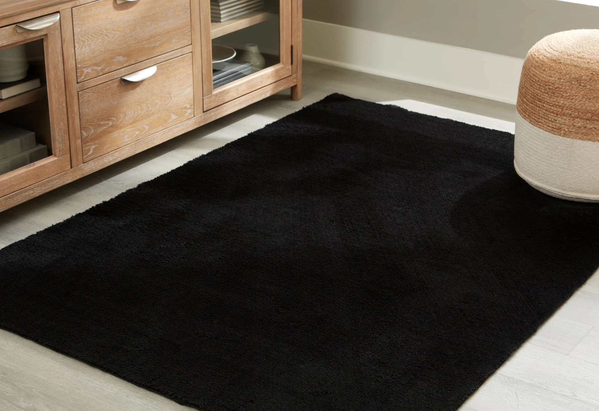 Annaben - Black - Medium Rug - 5' x 7' - Image 2
