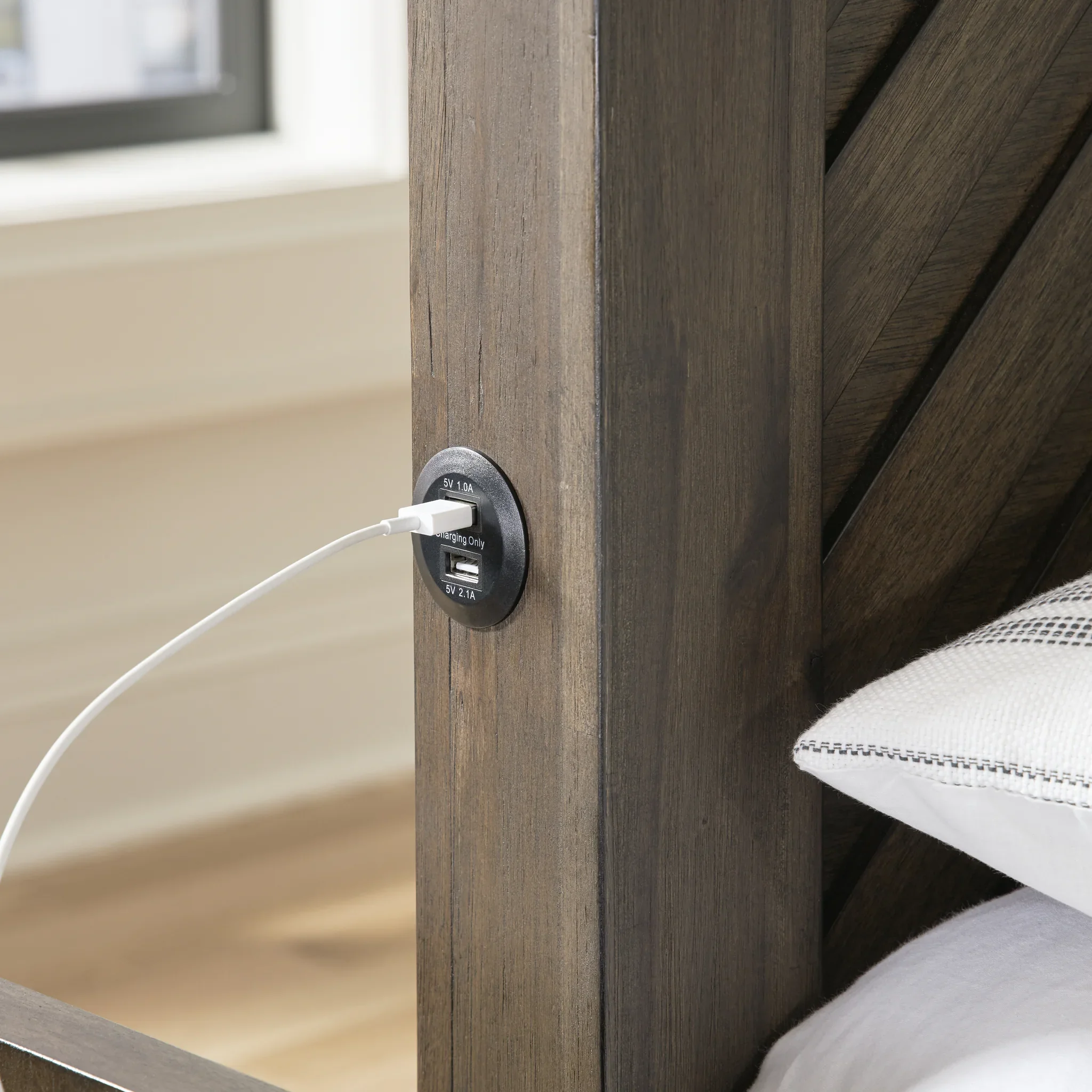 Arkenton - Grayish Brown - King Panel Bed - Image 6