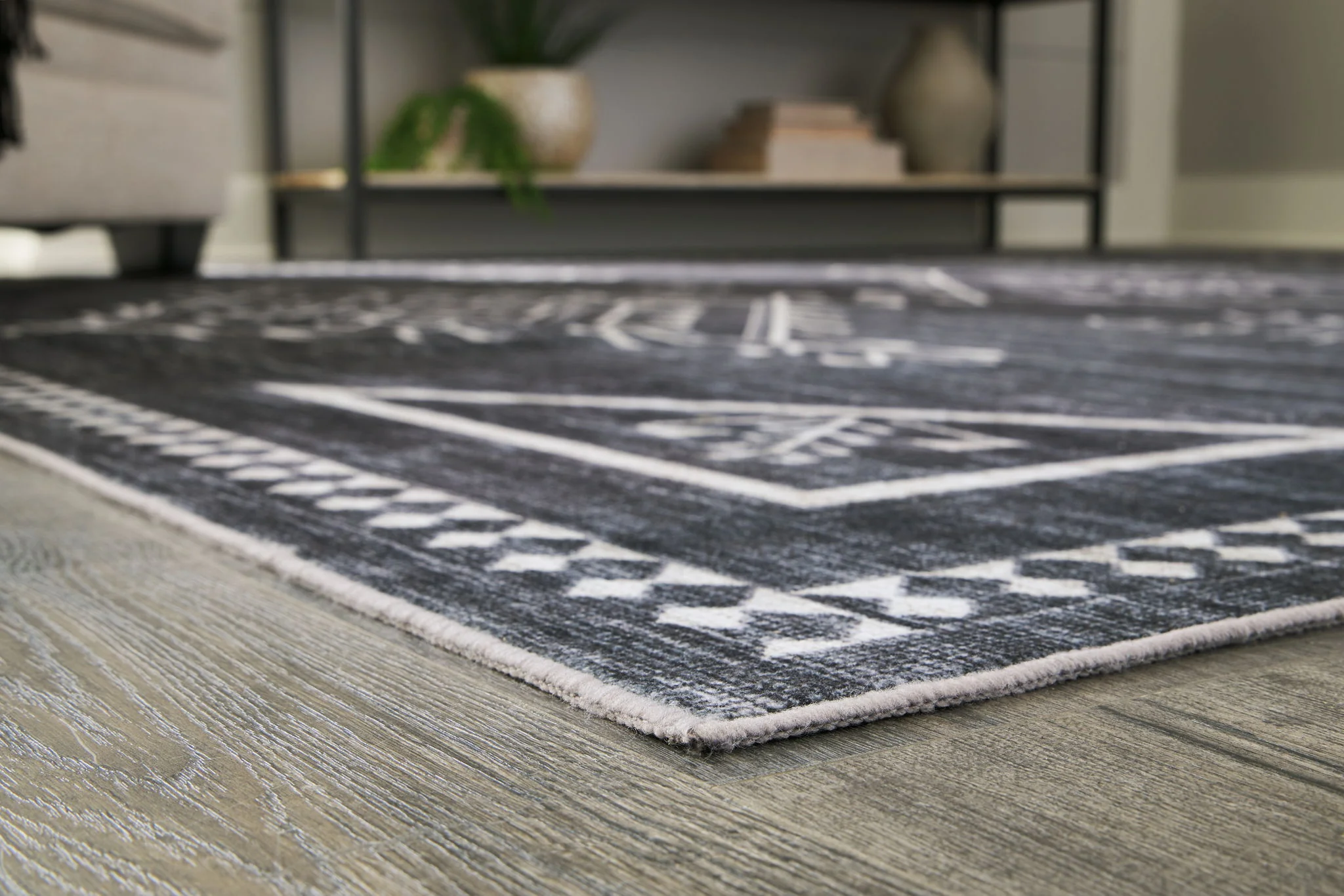 Arloman - Black / Cream / Gray - Medium Rug - 5' x 7' - Image 3