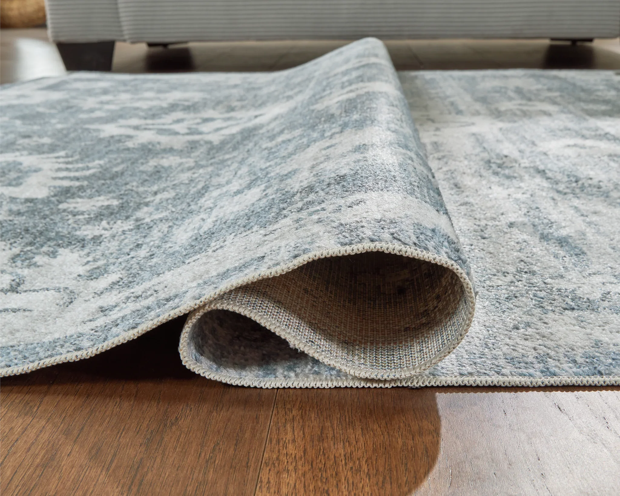 Avanworths - Blue / Gray / Ivory - Washable Large Rug - 5' x 7' - Image 4