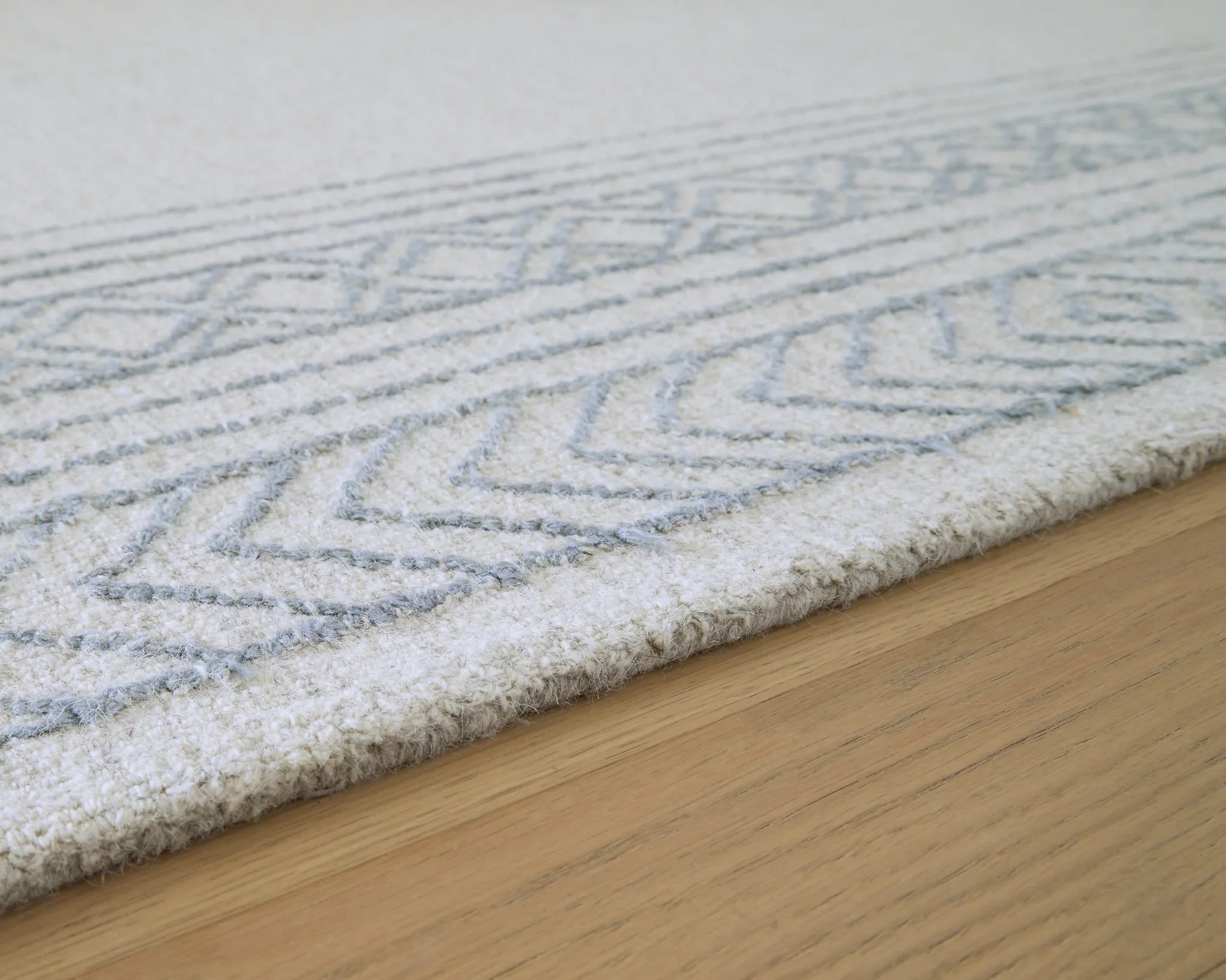 Azelhurst - Blue / Ivory / Gray - Medium Rug - 5' x 7' - Image 3