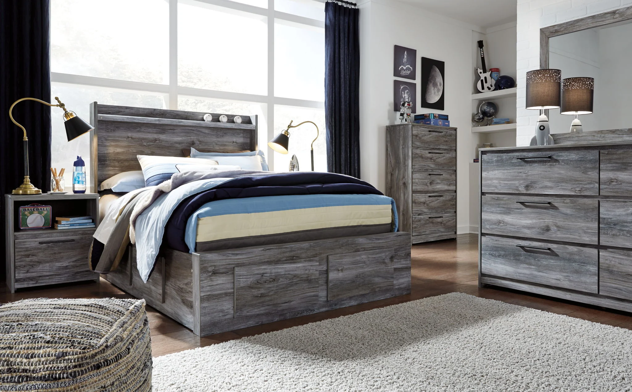 Baystorm - Gray - Full Panel Bed With 4 Storage Drawers - Image 3