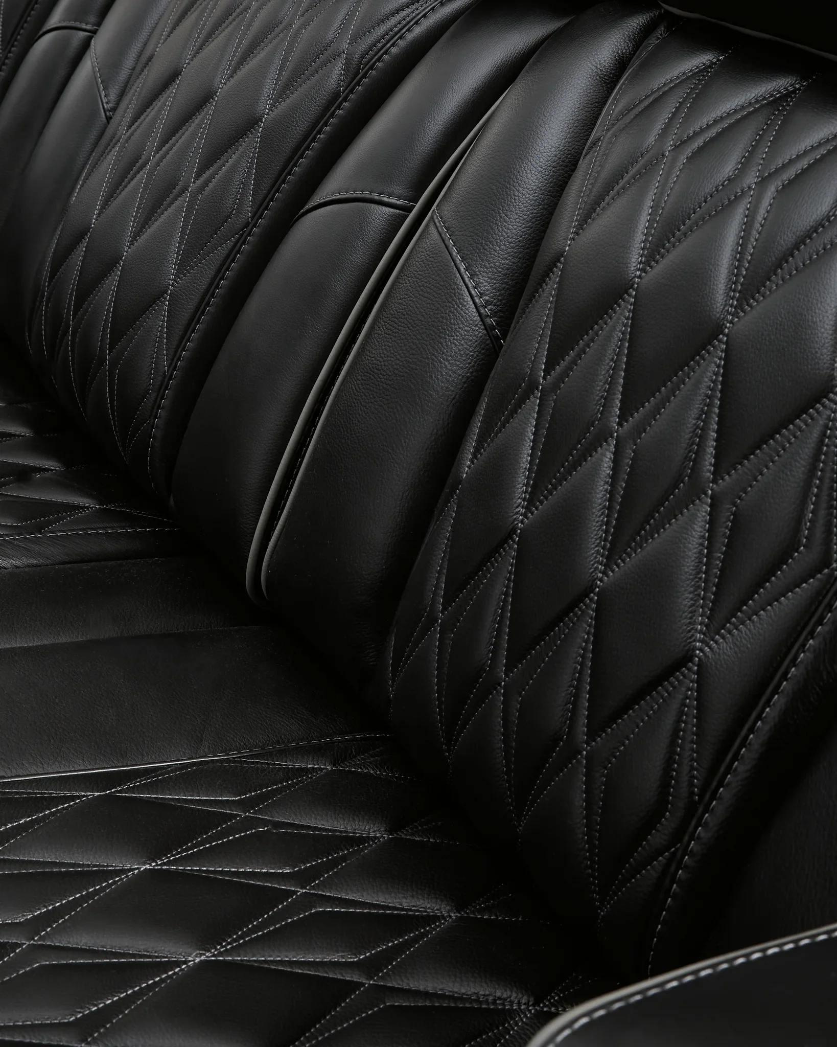 Boyington - Black - Power Recliner/ Adj Headrest - Image 5