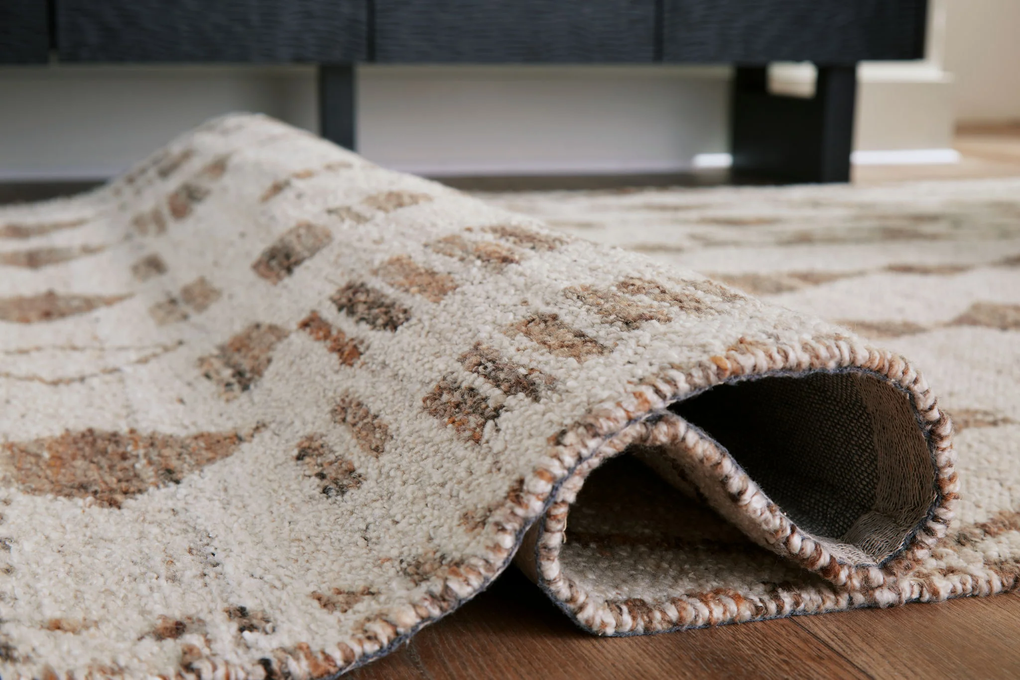 Brettler - Beige / Brown - Large Rug - 8' x 10' - Image 4