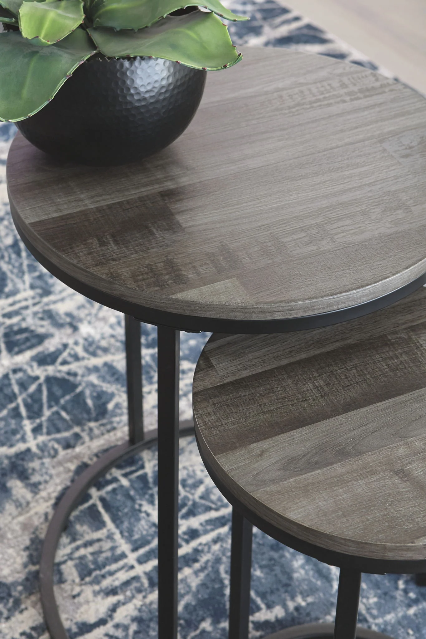 Briarsboro - Black / Gray - Accent Table Set (Set of 2) - Image 3