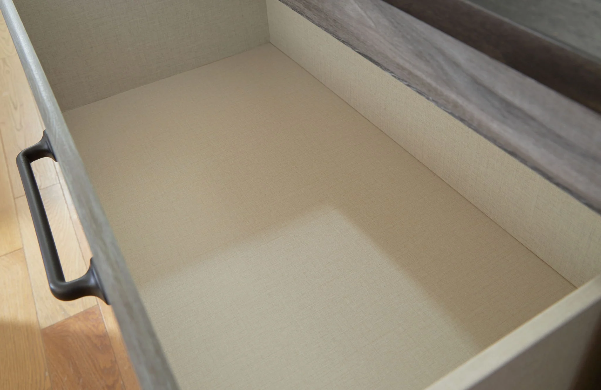 Bronyan - Dark Gray - Dresser And Mirror - Image 5