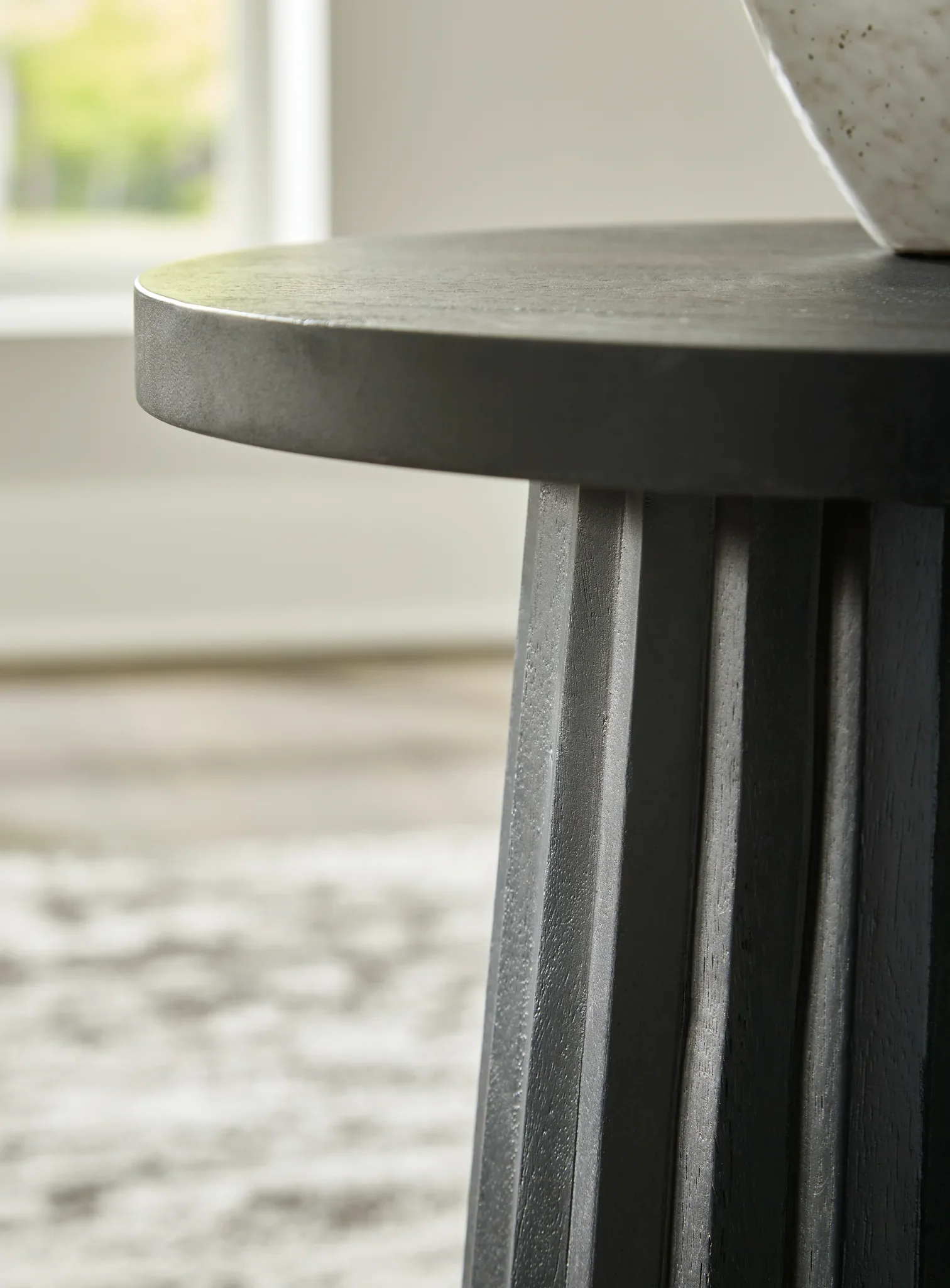 Ceilby - Black - Accent Table - Image 3