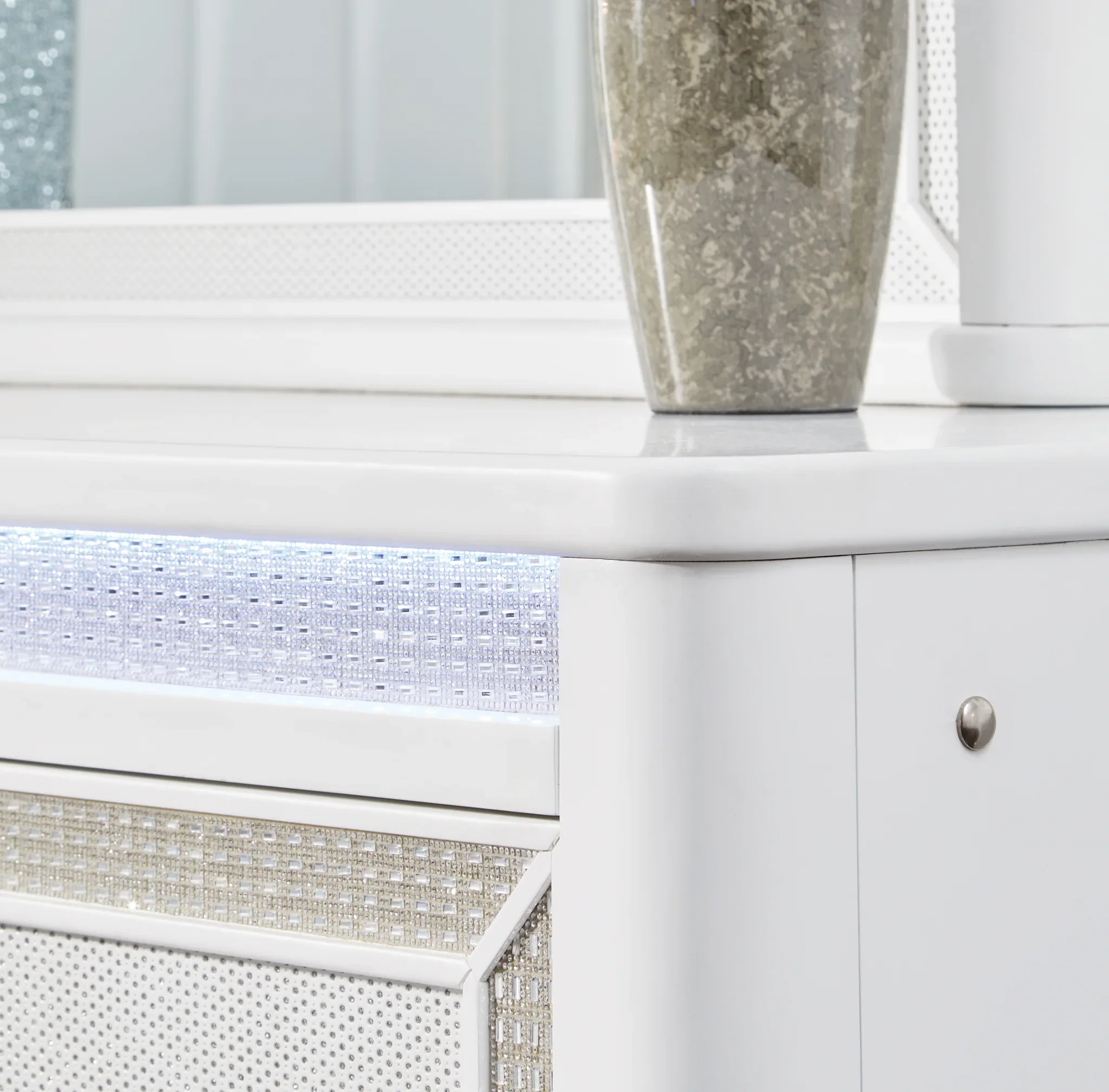 Chalanna - White - Dresser - Image 7