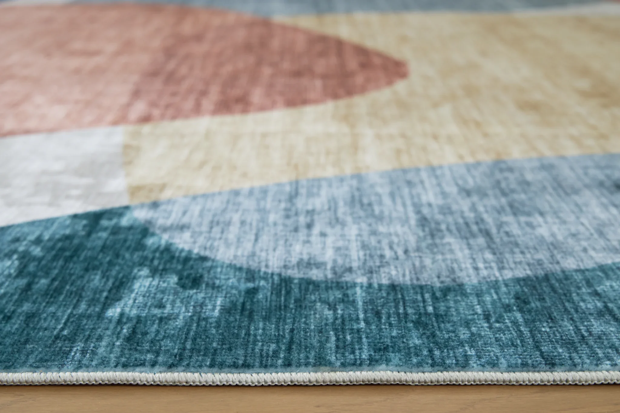 Chanleigh - Multi - Washable Medium Rug - 5' x 7' - Image 4