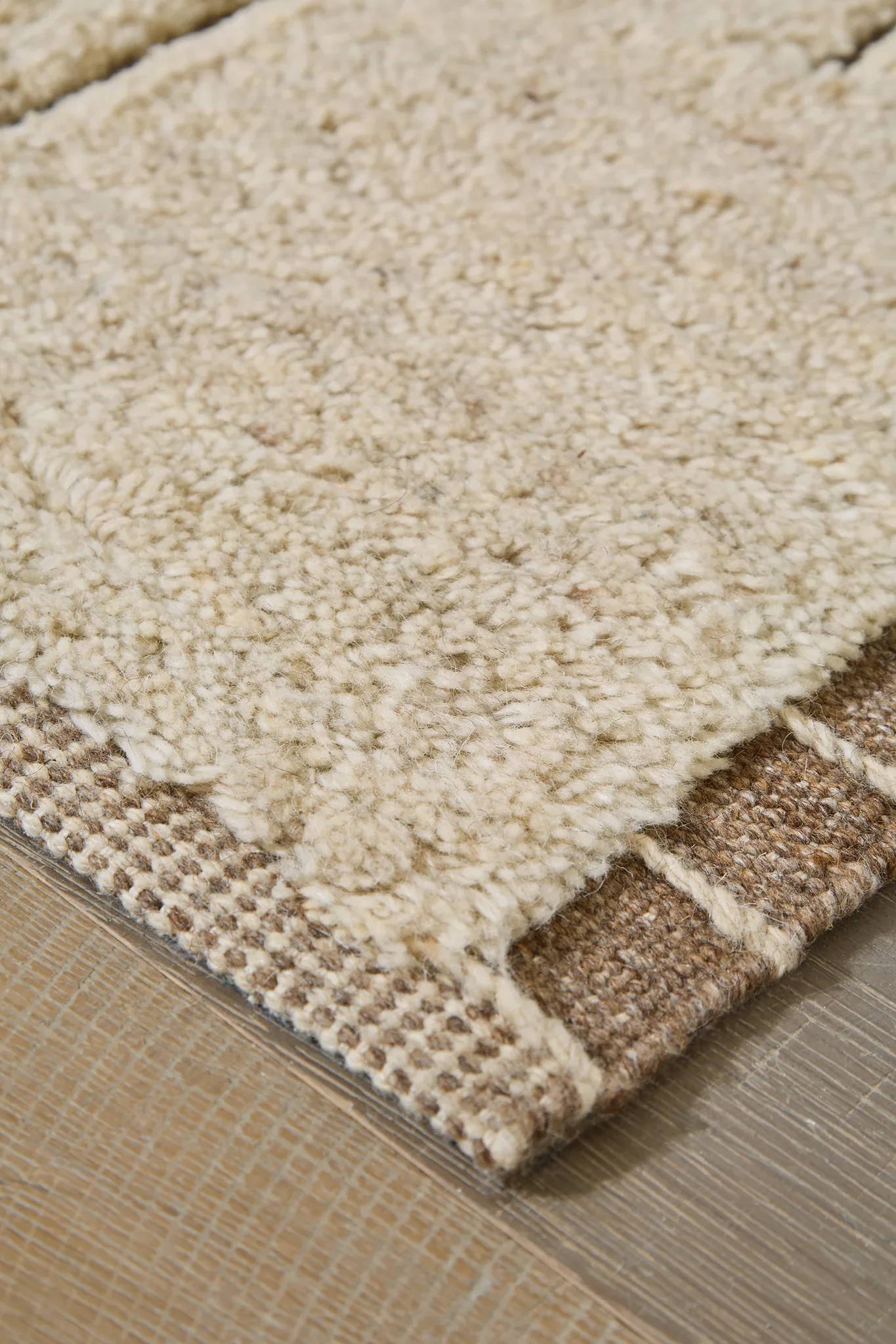 Clayman - 5' x 7' Rug - Beige / Brown - Image 3