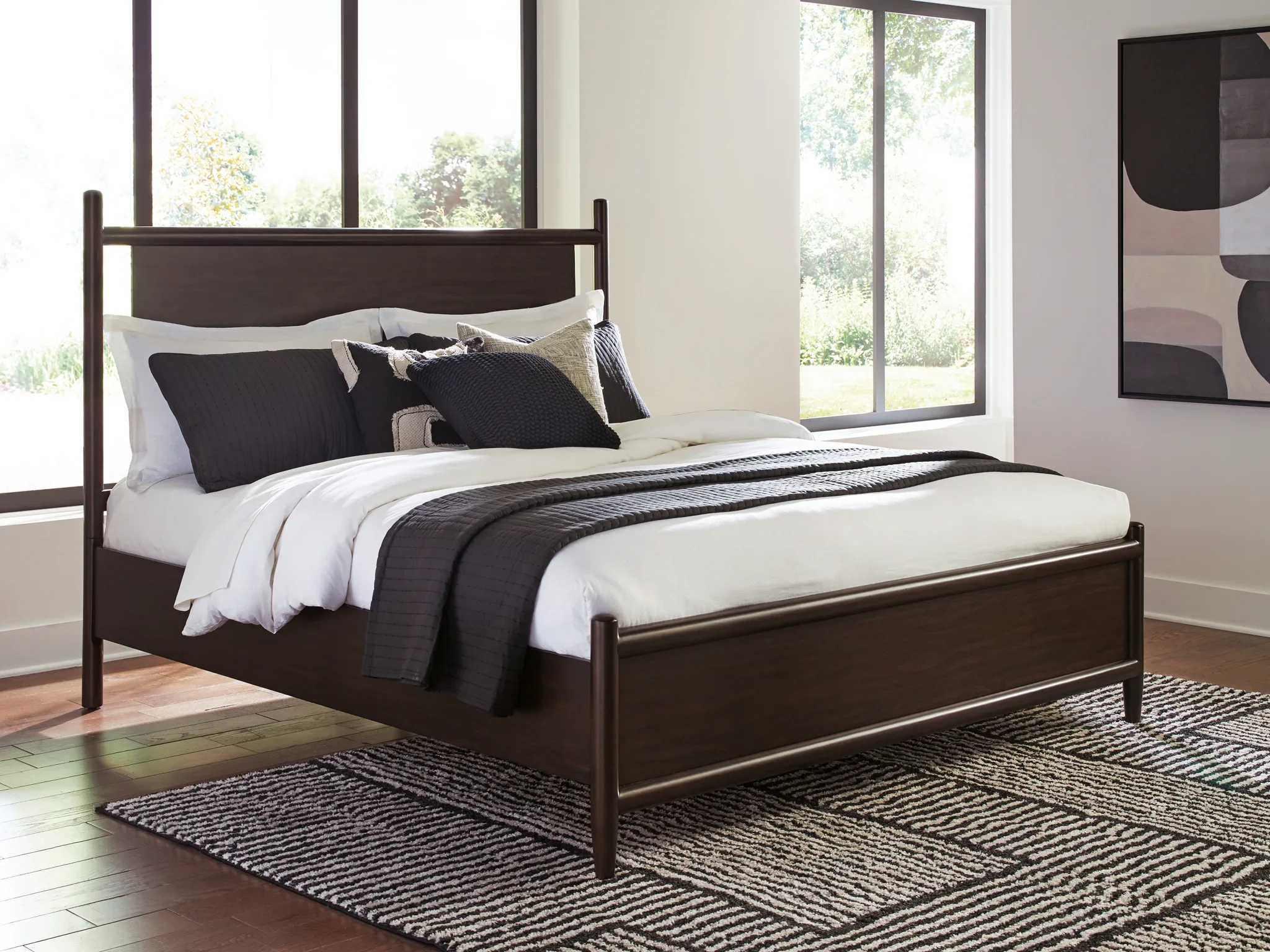 Dantenton - King Panel Bed - Merlot - Image 2