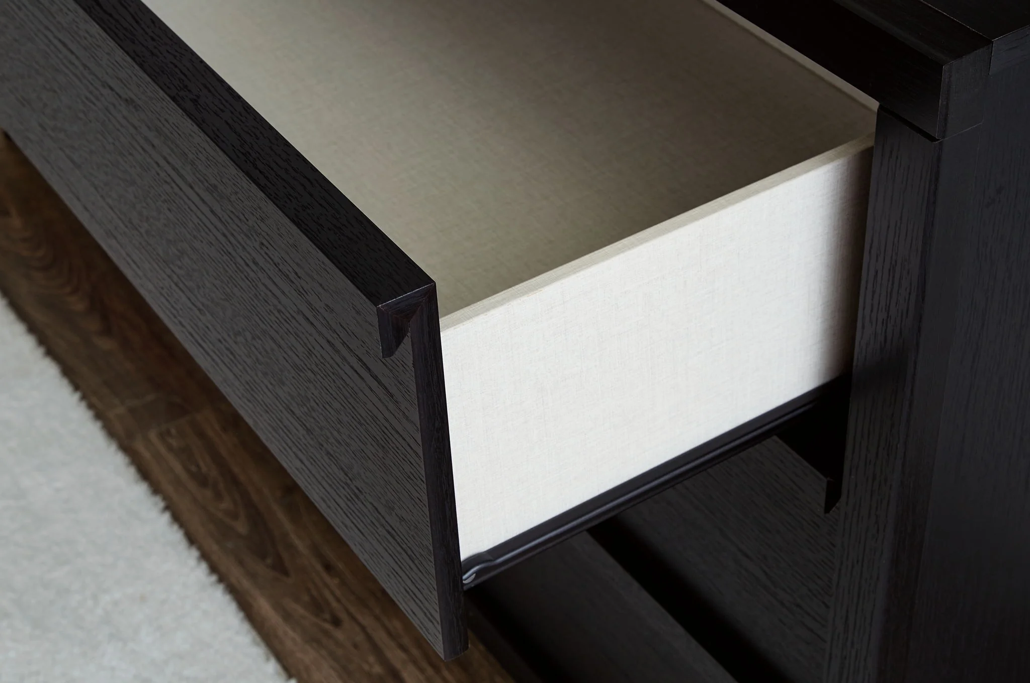 Danziar - Black - Six Drawer Dresser - Image 5