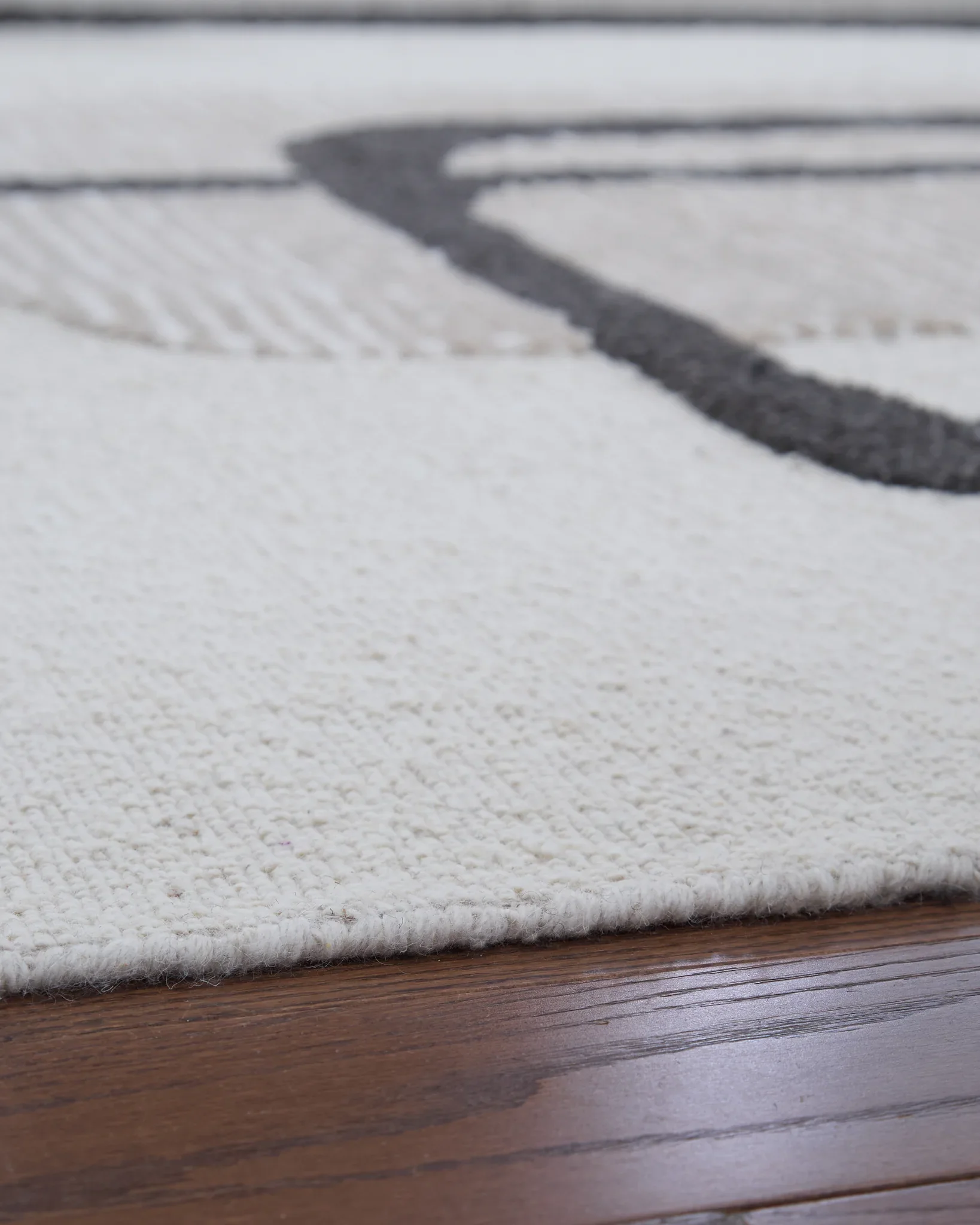 Davismour - Ivory / Taupe / Charcoal - Medium Rug - 5' x 7' - Image 3