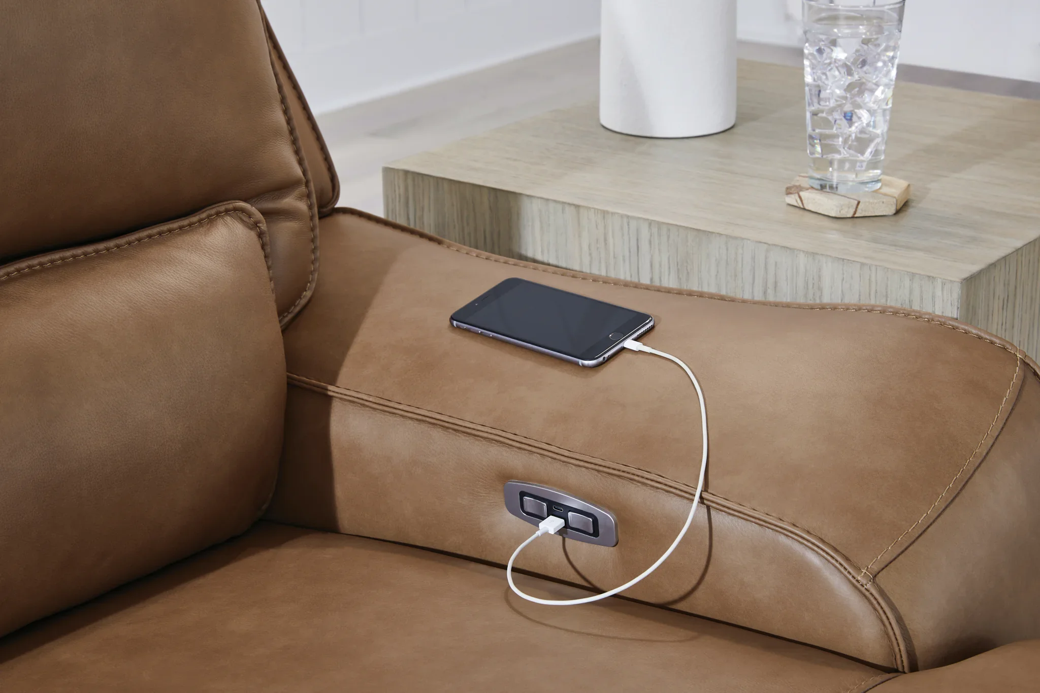 DeepWakes - 5-Piece Power Reclining Sectional - Caramel - Image 3