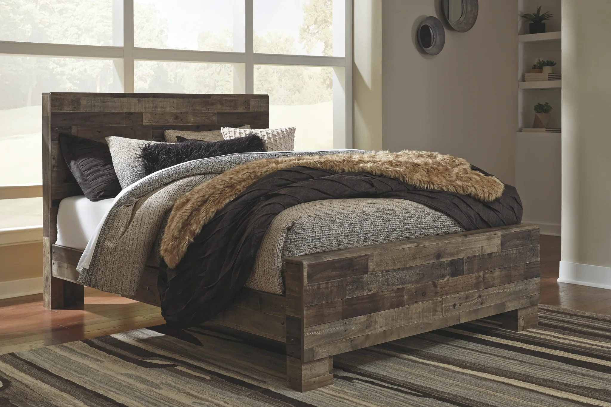 Derekson - Multi Gray - Queen Panel Bed - Image 2