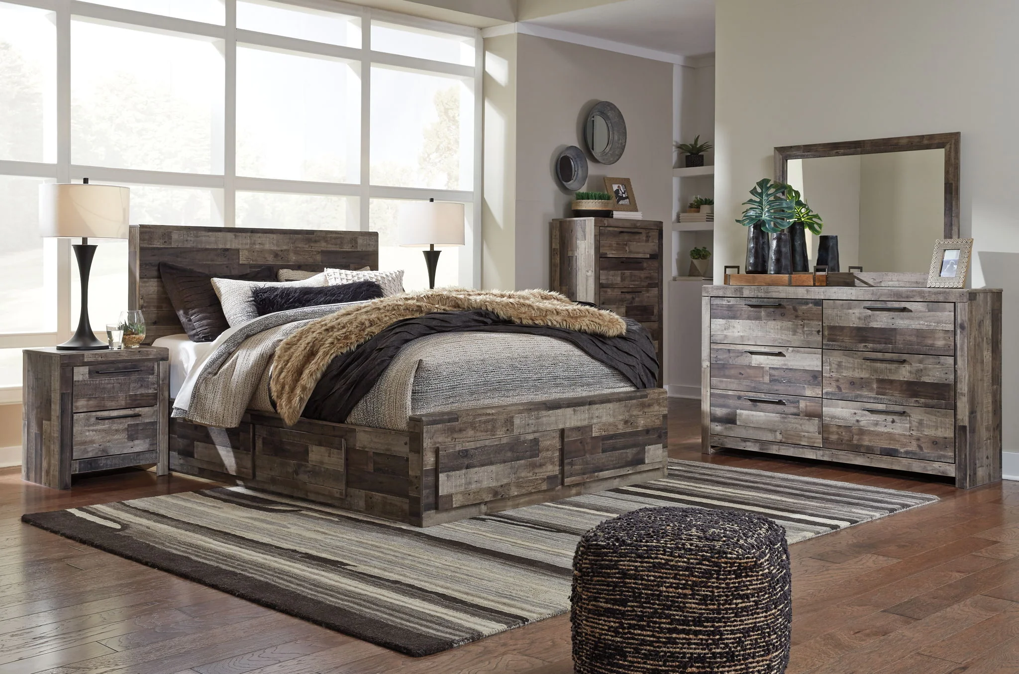 Derekson - Multi Gray - Queen Panel Bed With 4 Storage Drawers - Image 10