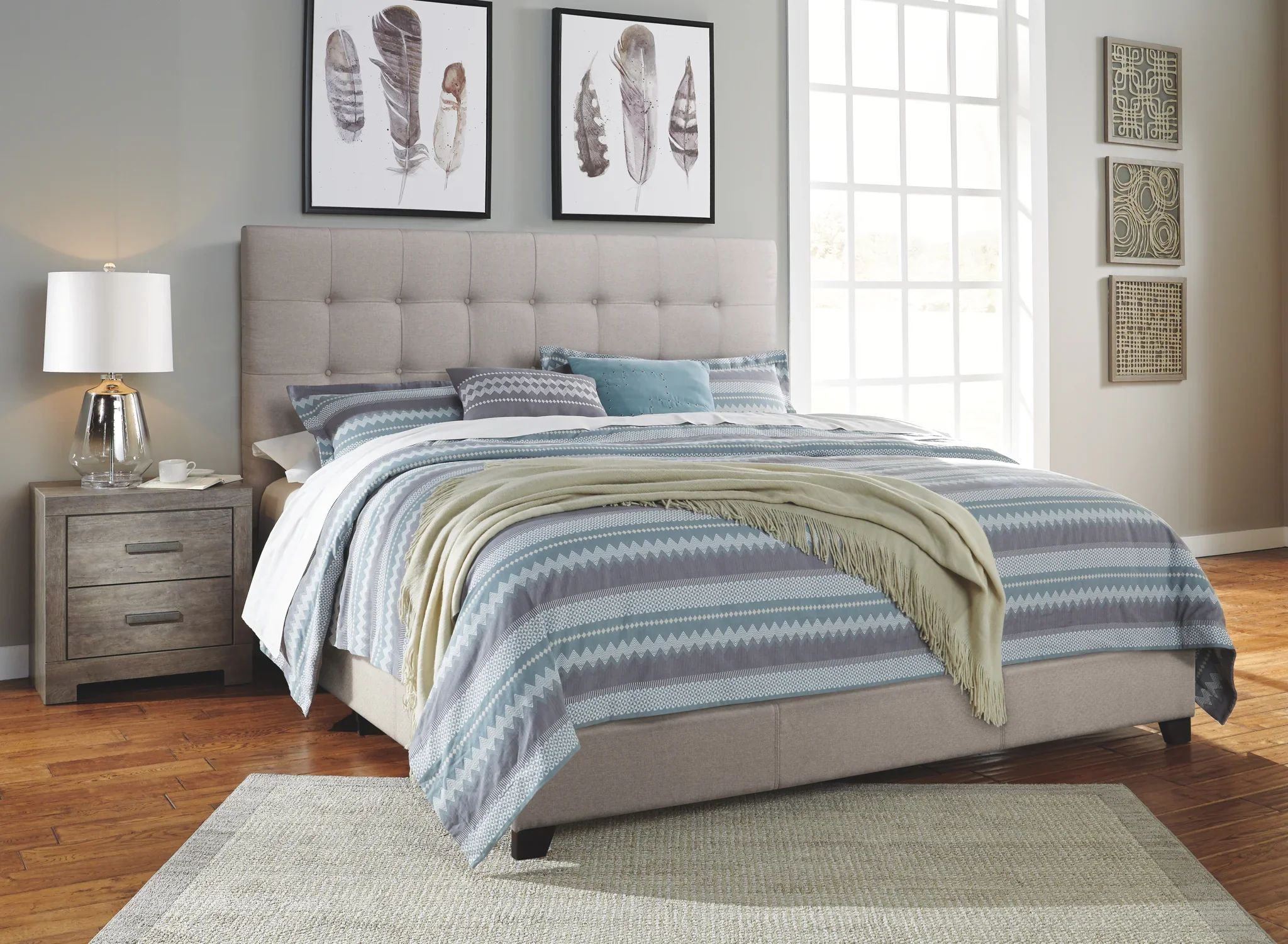 Dolante - Beige - King Upholstered Bed - Image 5