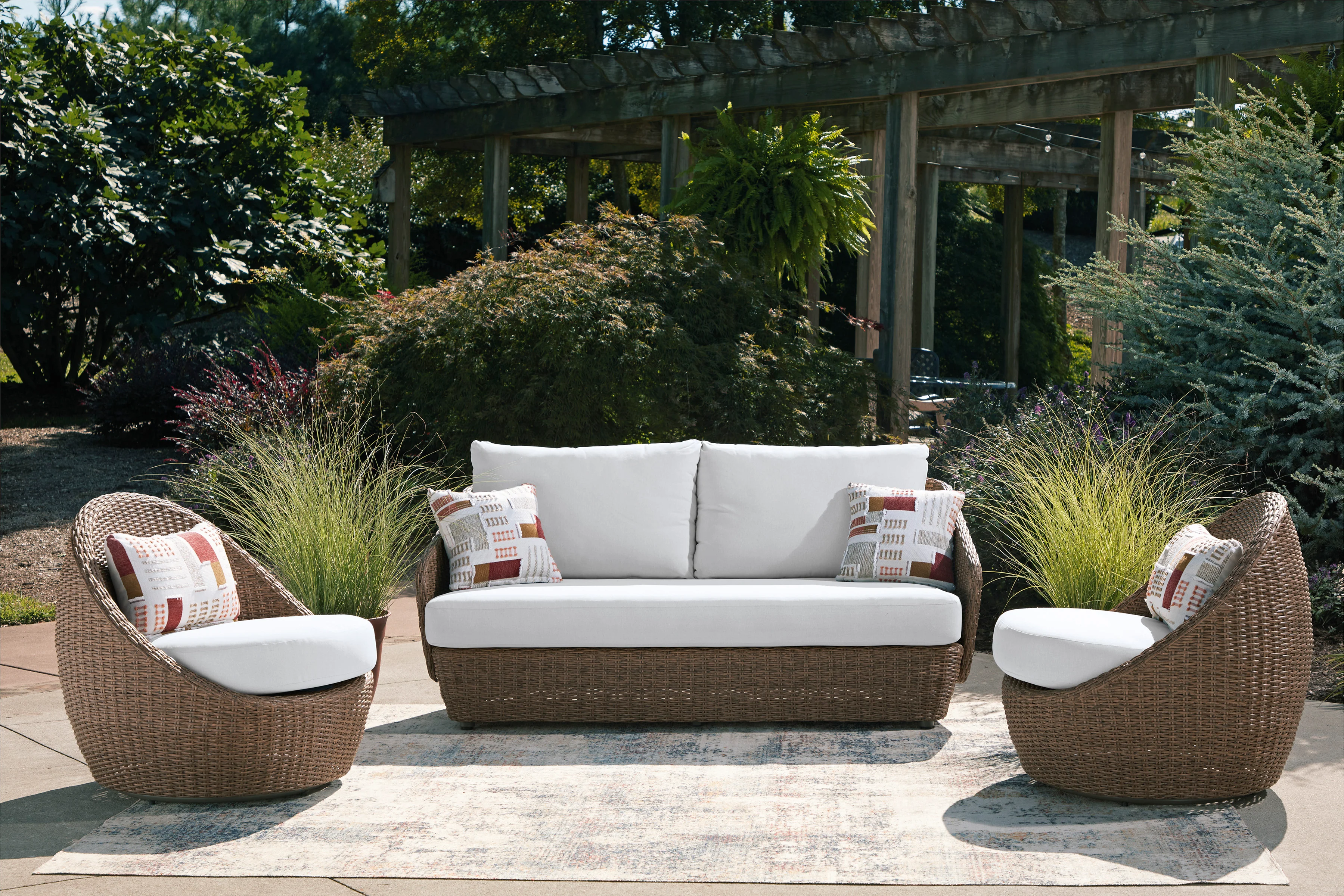 “Double Point” Outdoor Loveseat and Two Swivel Chairs - Image 3