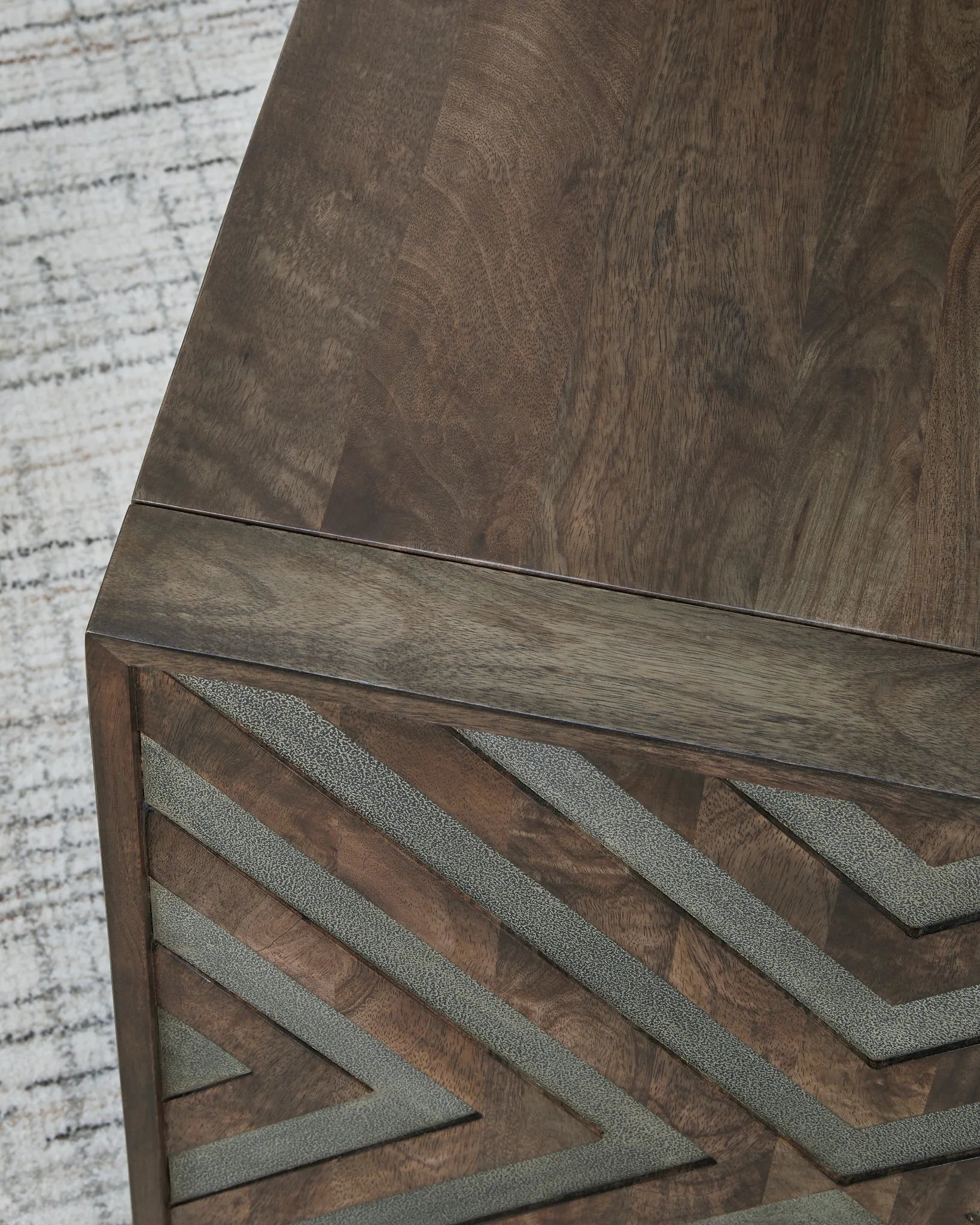 Dreggan - Brown - Square End Table - Image 5