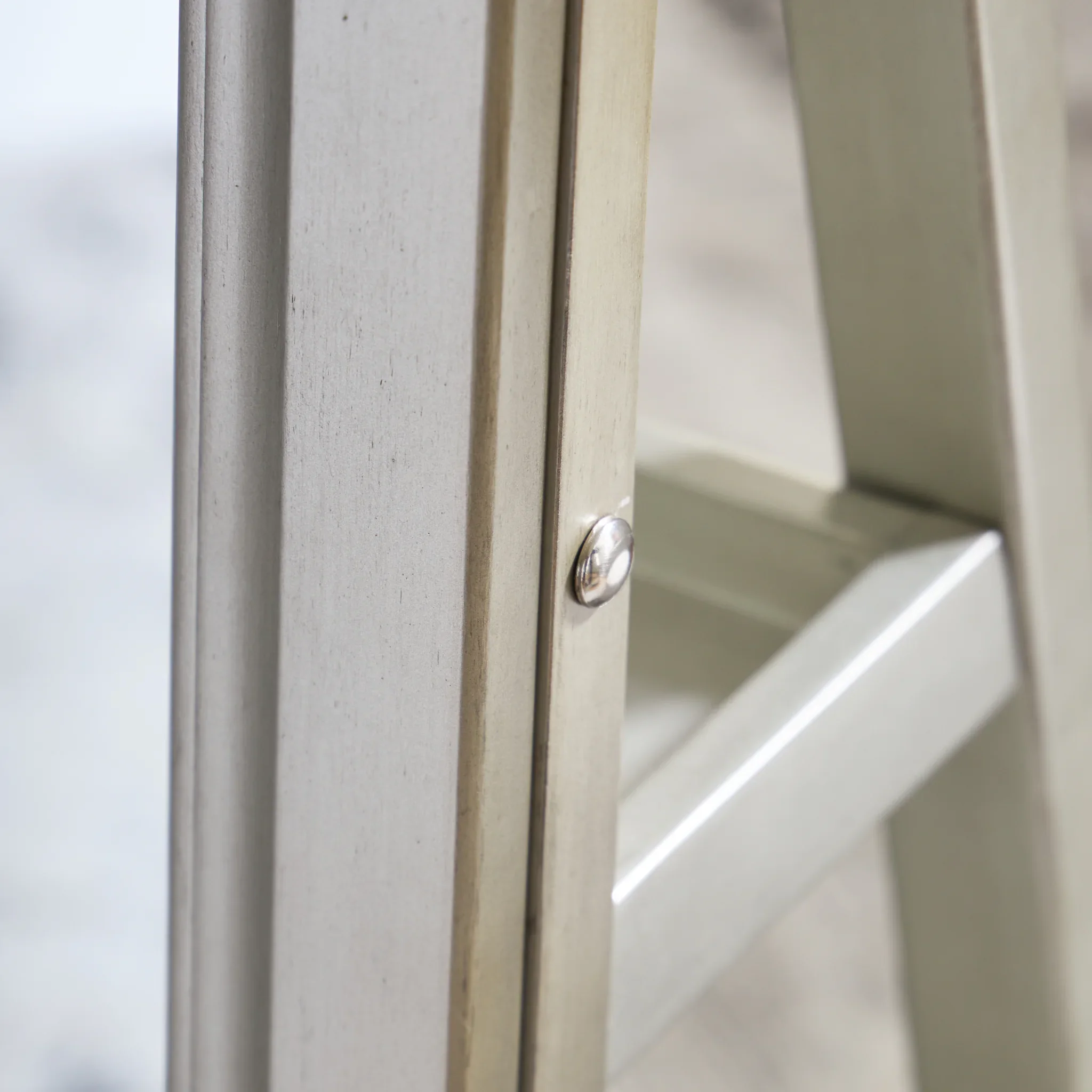 Evesen - Champagne - Floor Standing Mirror With Storage - Image 7