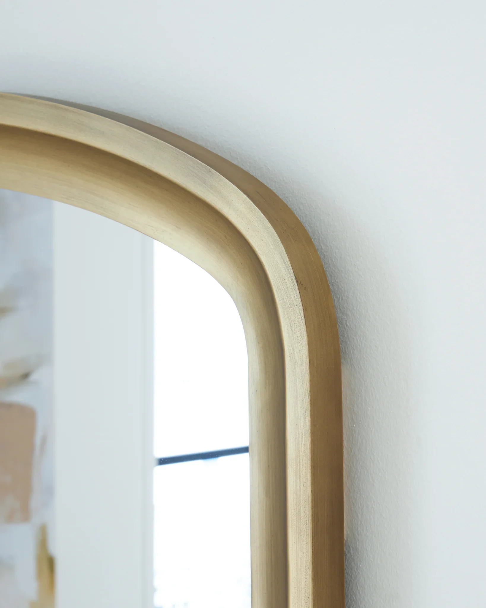 Fintan - Gold Finish - Floor Mirror - Image 4
