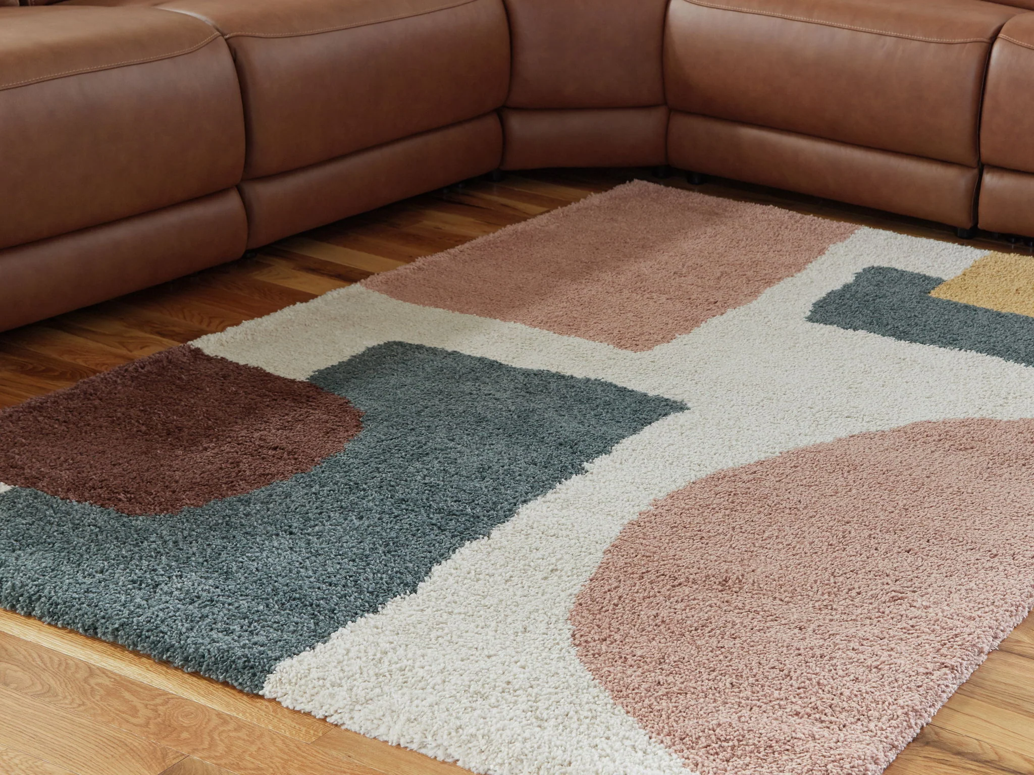 Flynnwick - Cream / Pink / Gray - Medium Rug - 5' x 7' - Image 2