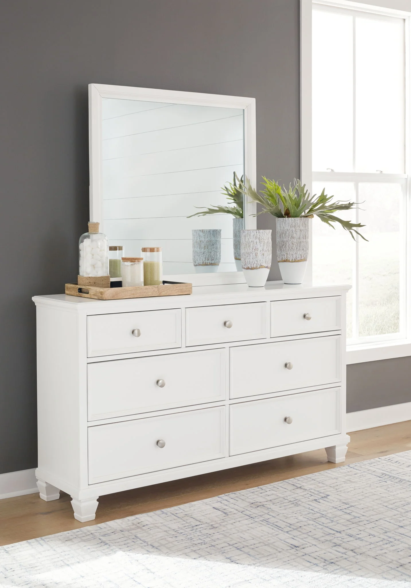 Fortman - White - Dresser And Mirror - Image 2