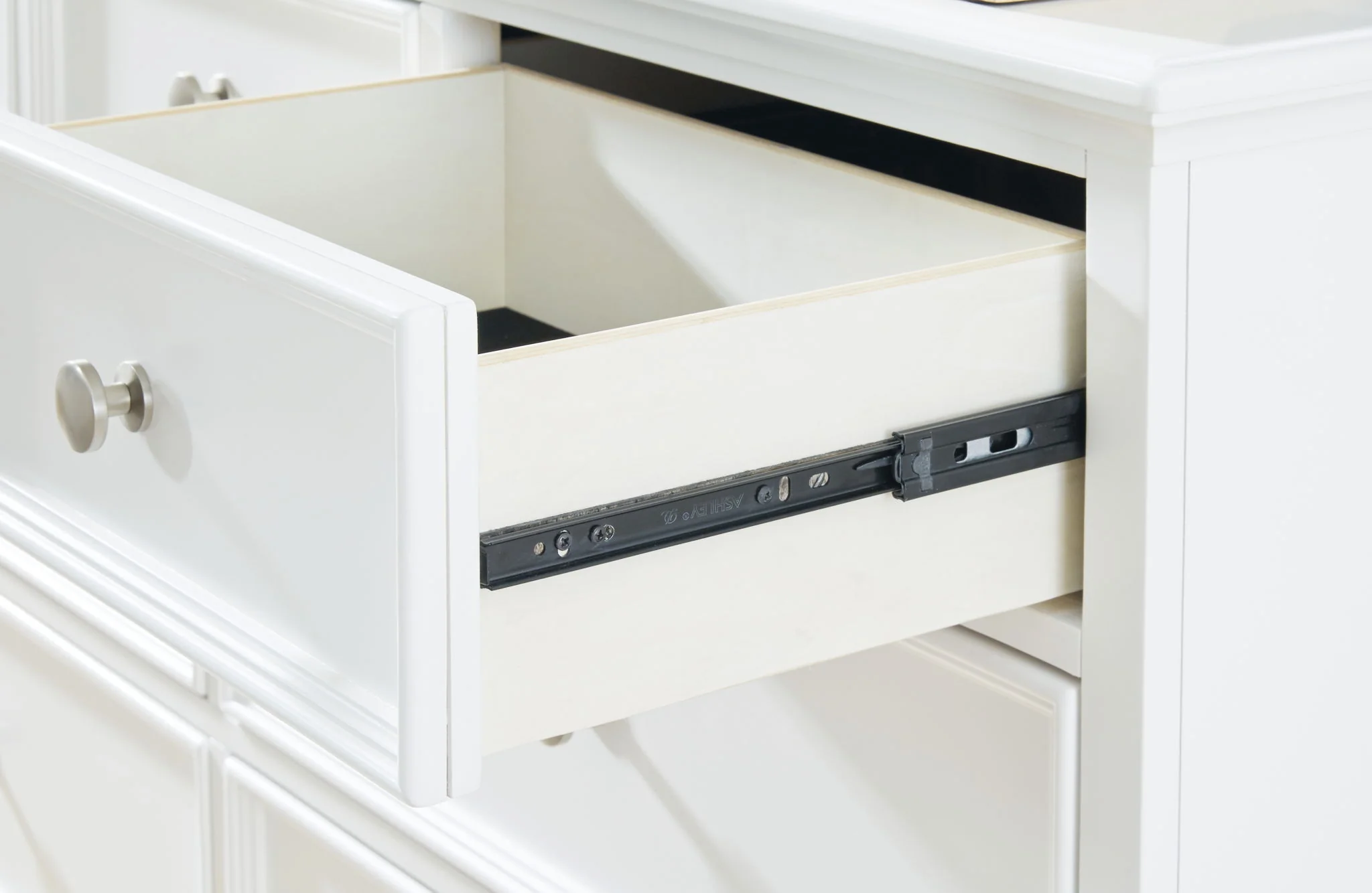 Fortman - White - Dresser And Mirror - Image 7