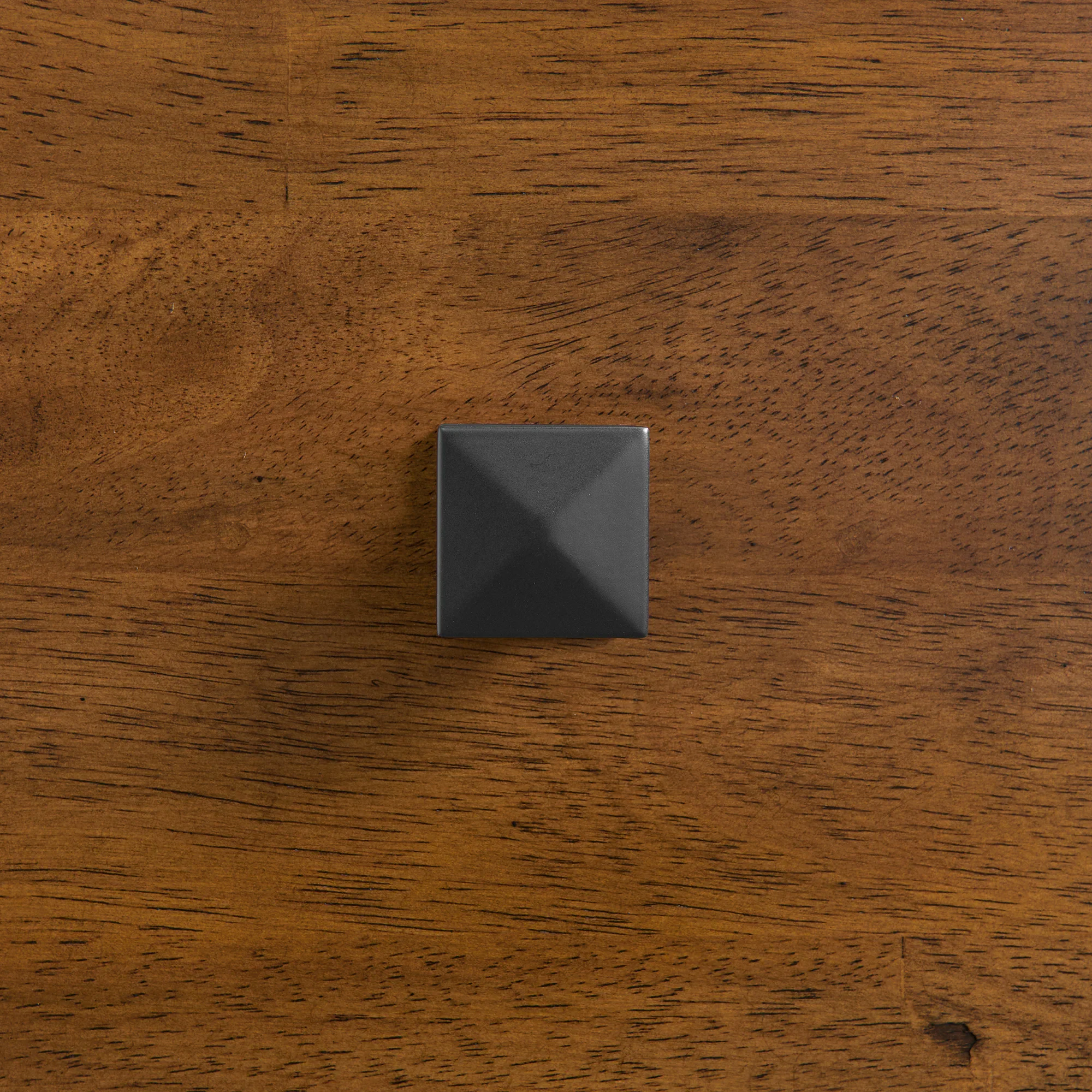 Gage - 6-Drawer Chest - Chestnut - Image 6