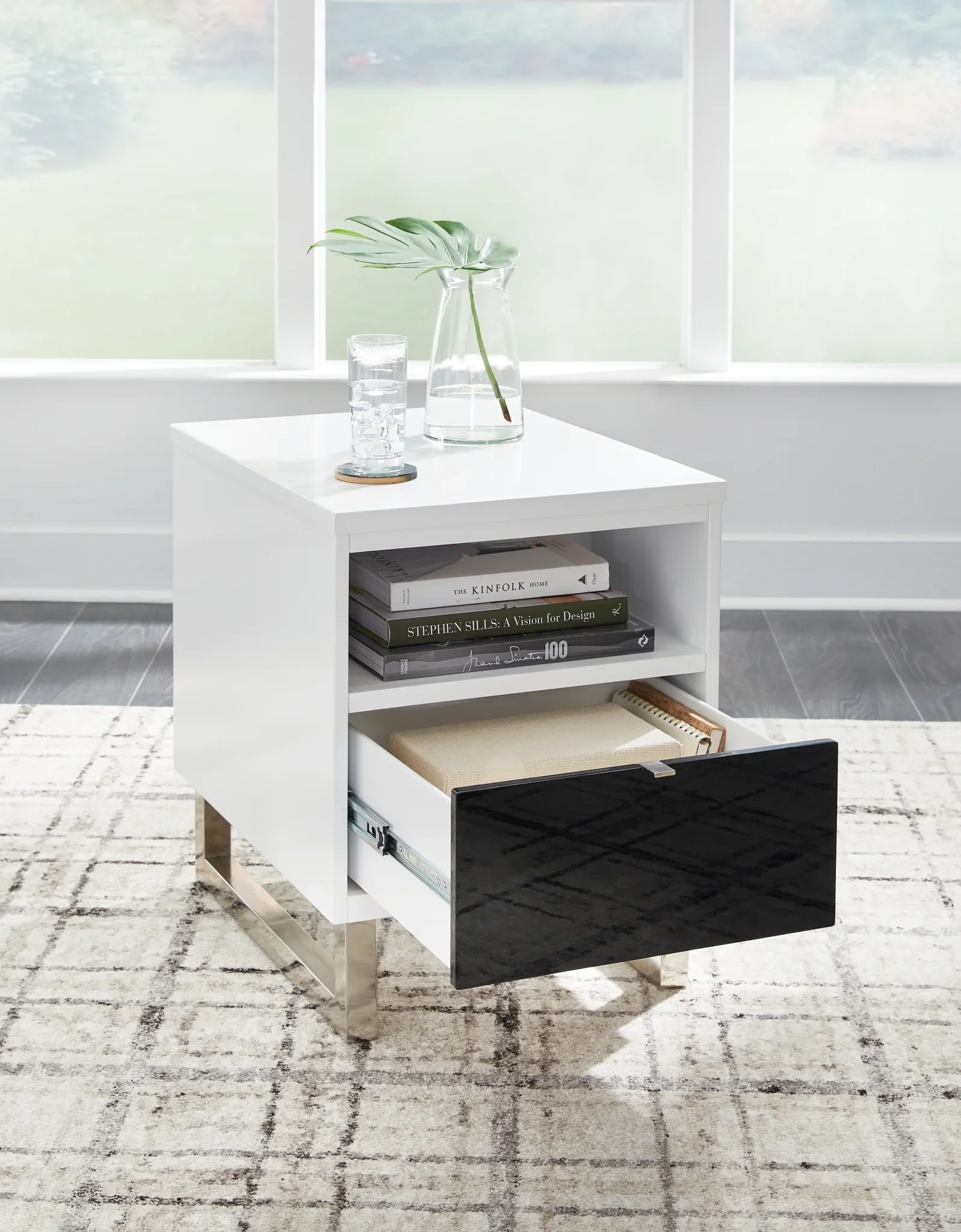 Gardoni - White / Black - Chair Side End Table - Image 7
