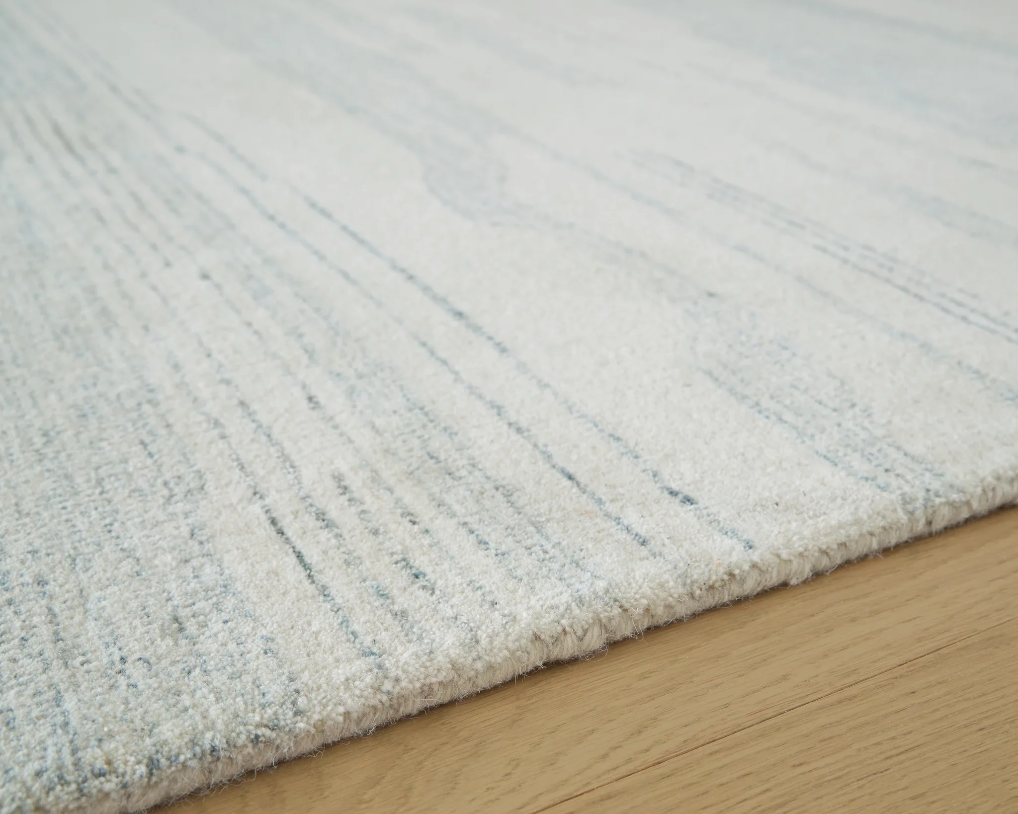 Genemost - Ivory / Blue - Large Rug - 8' x 10' - Image 3