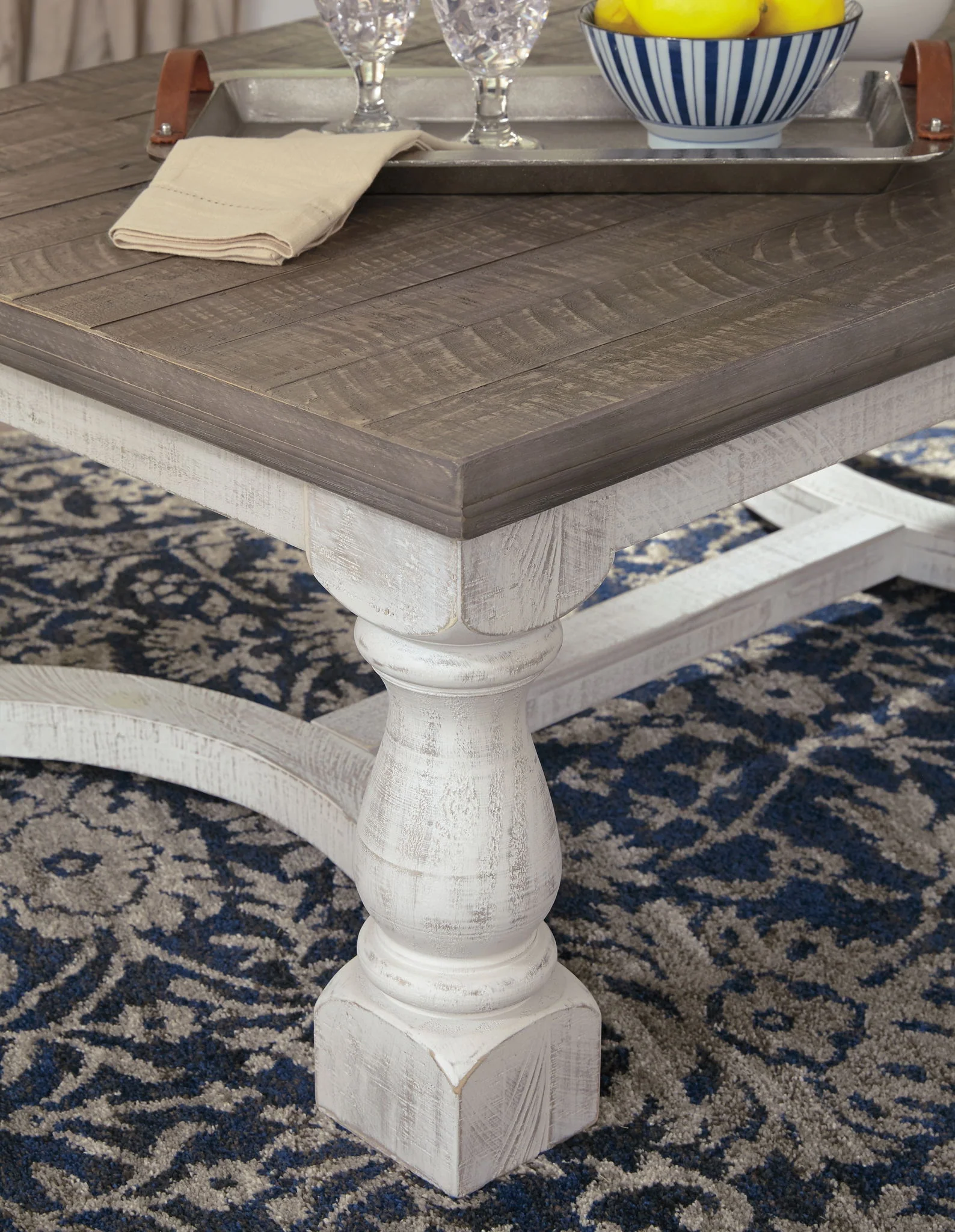 Havalance - Gray / White - Rectangular Cocktail Table - Image 4