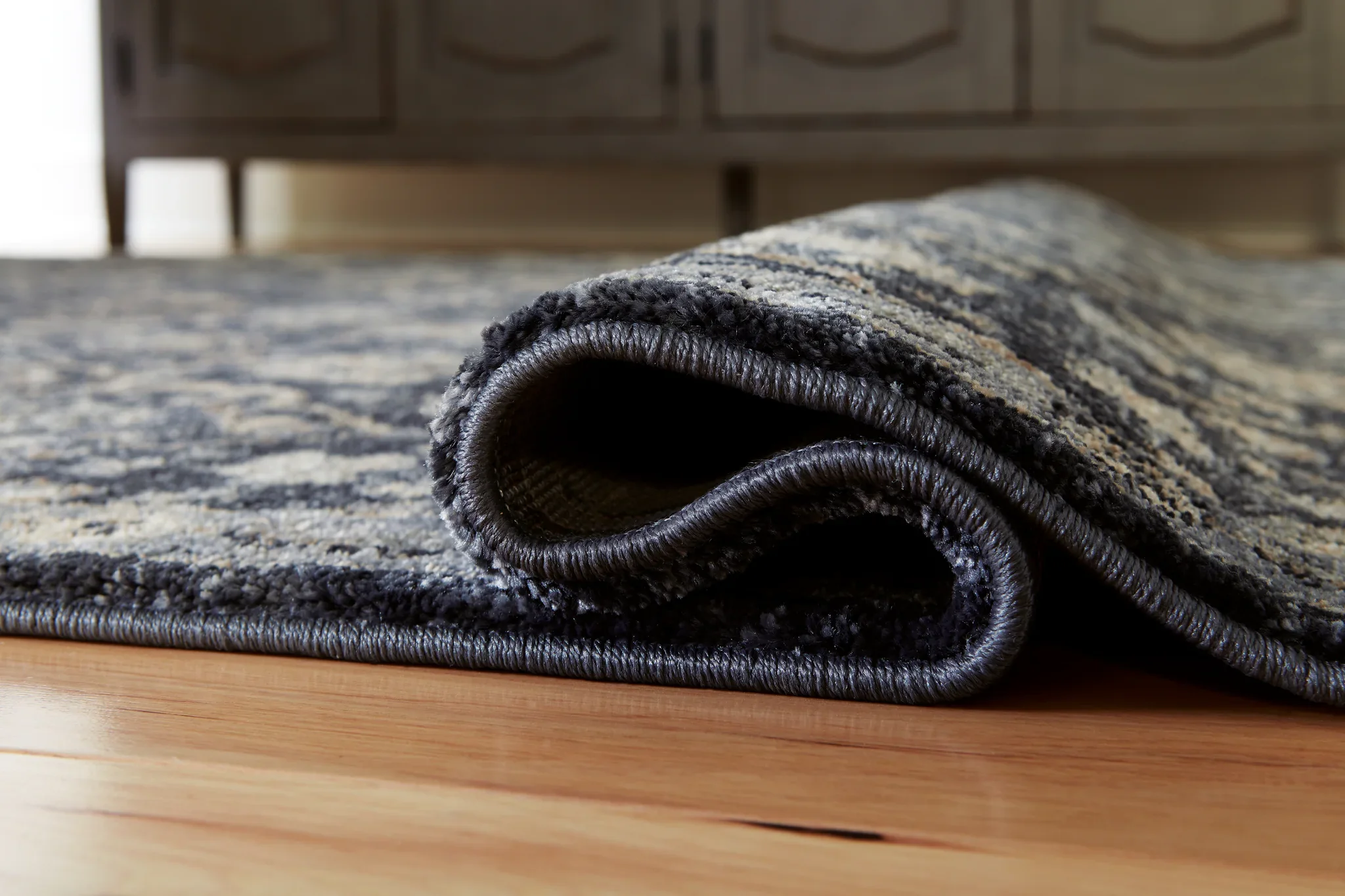 Hilcott - Blue / Cream / Brown - Large Rug - 8' x 10' - Image 4