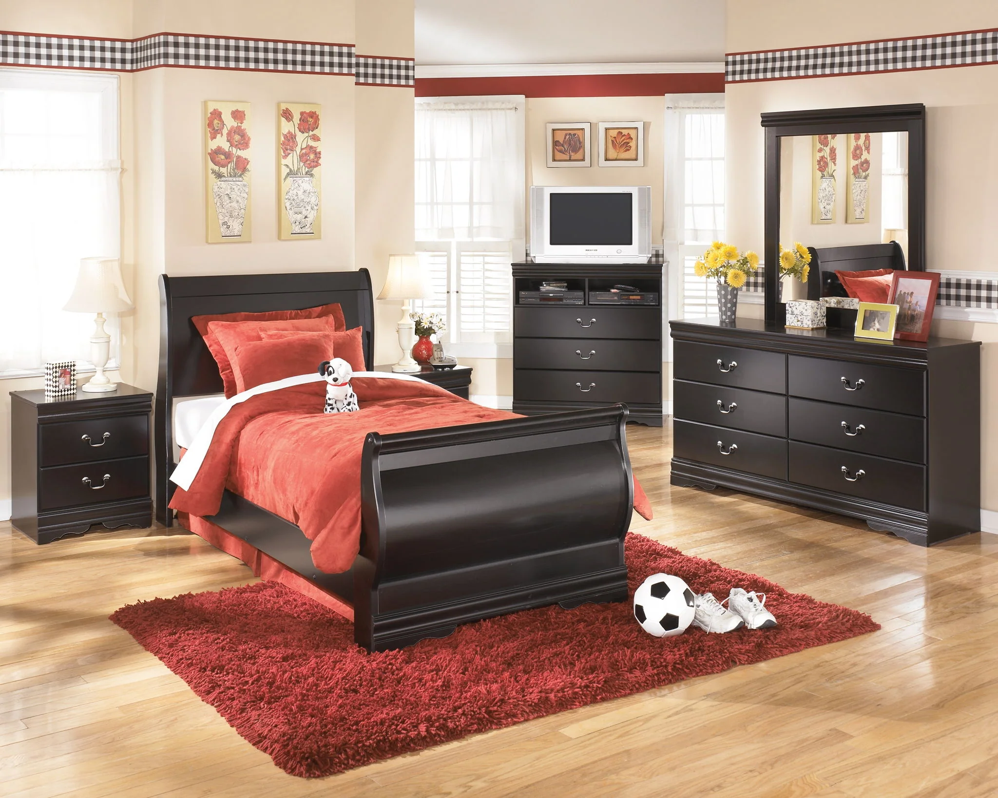Huey - Black - Six Drawer Dresser - Image 4