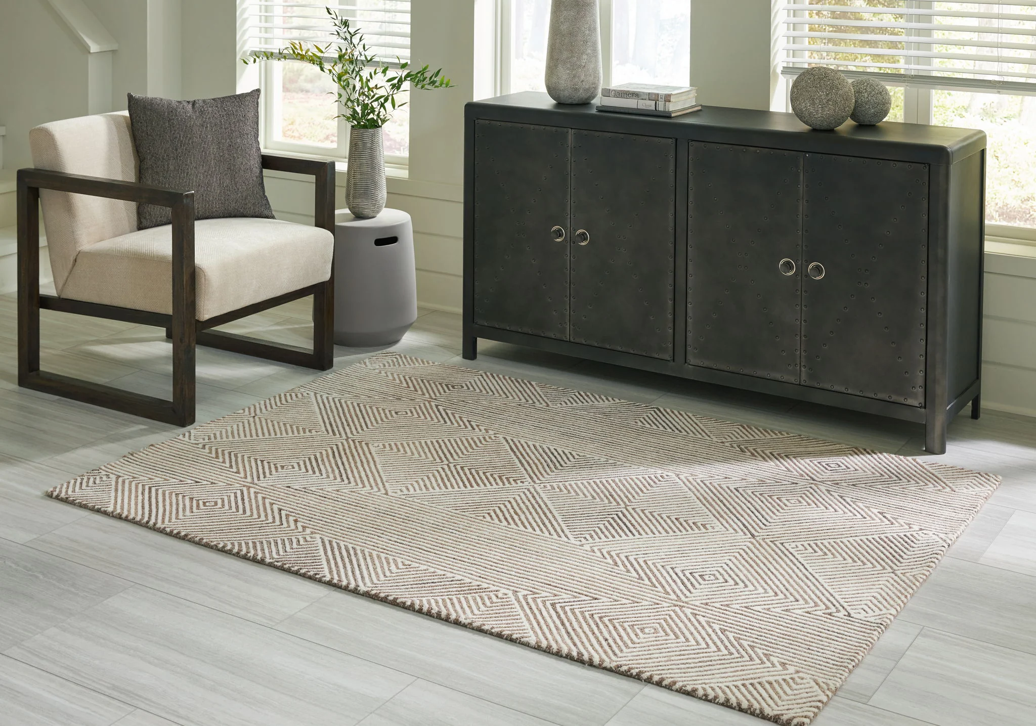 Jadott - Beige / Brown - Medium Rug - 5' x 7' - Image 2