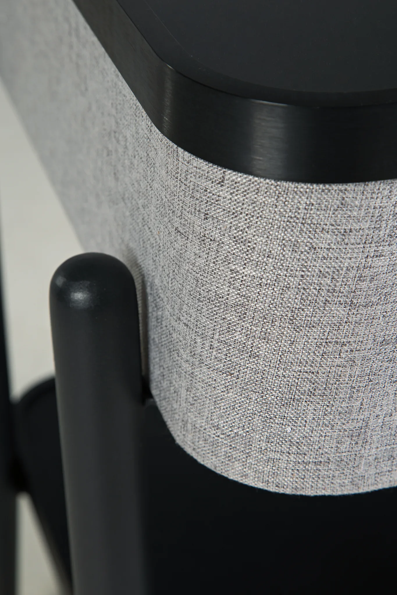 Jorvalee - Gray / Black - Accent Table - Image 10