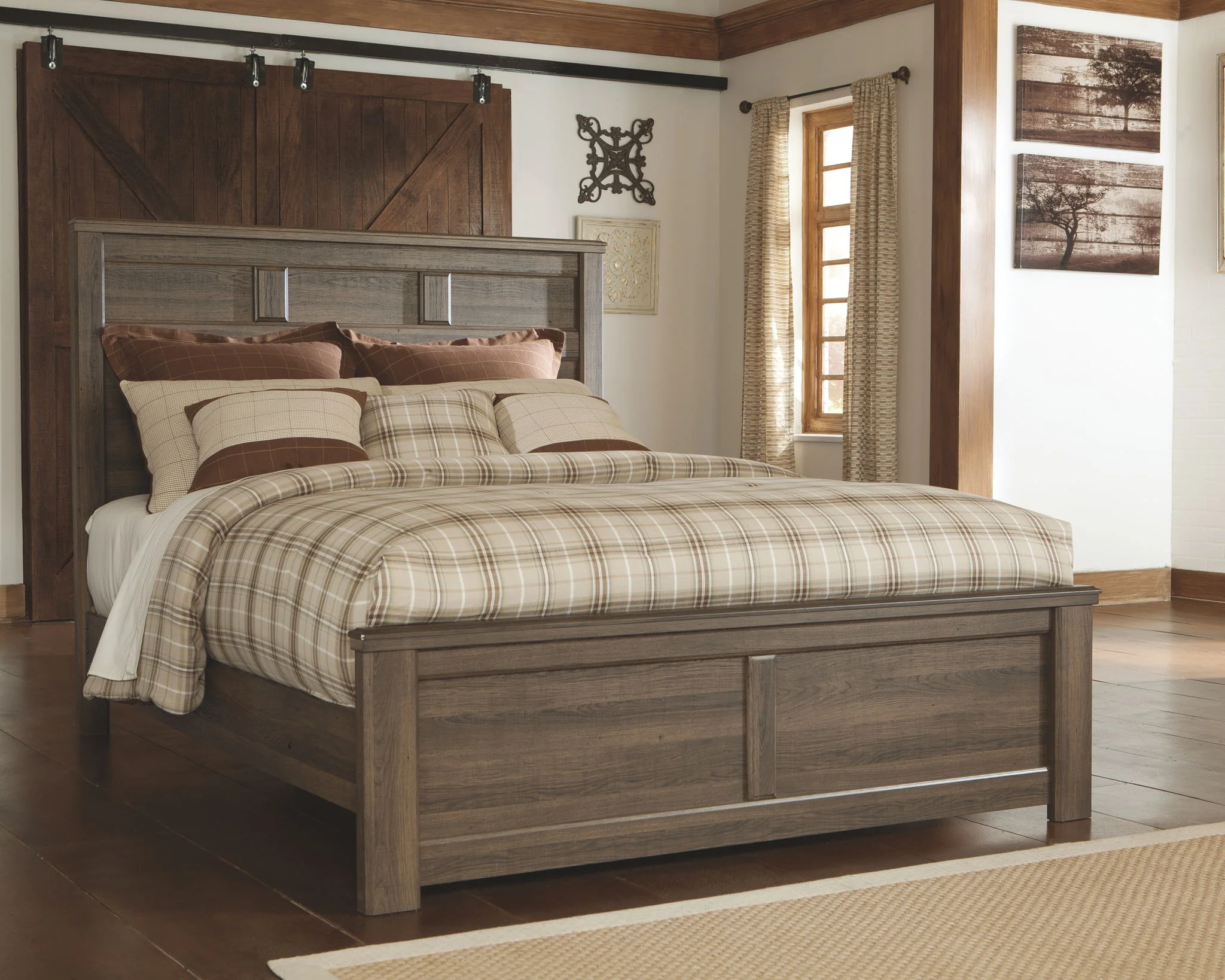 Juararo - Dark Brown - Queen Panel Bed - Image 2