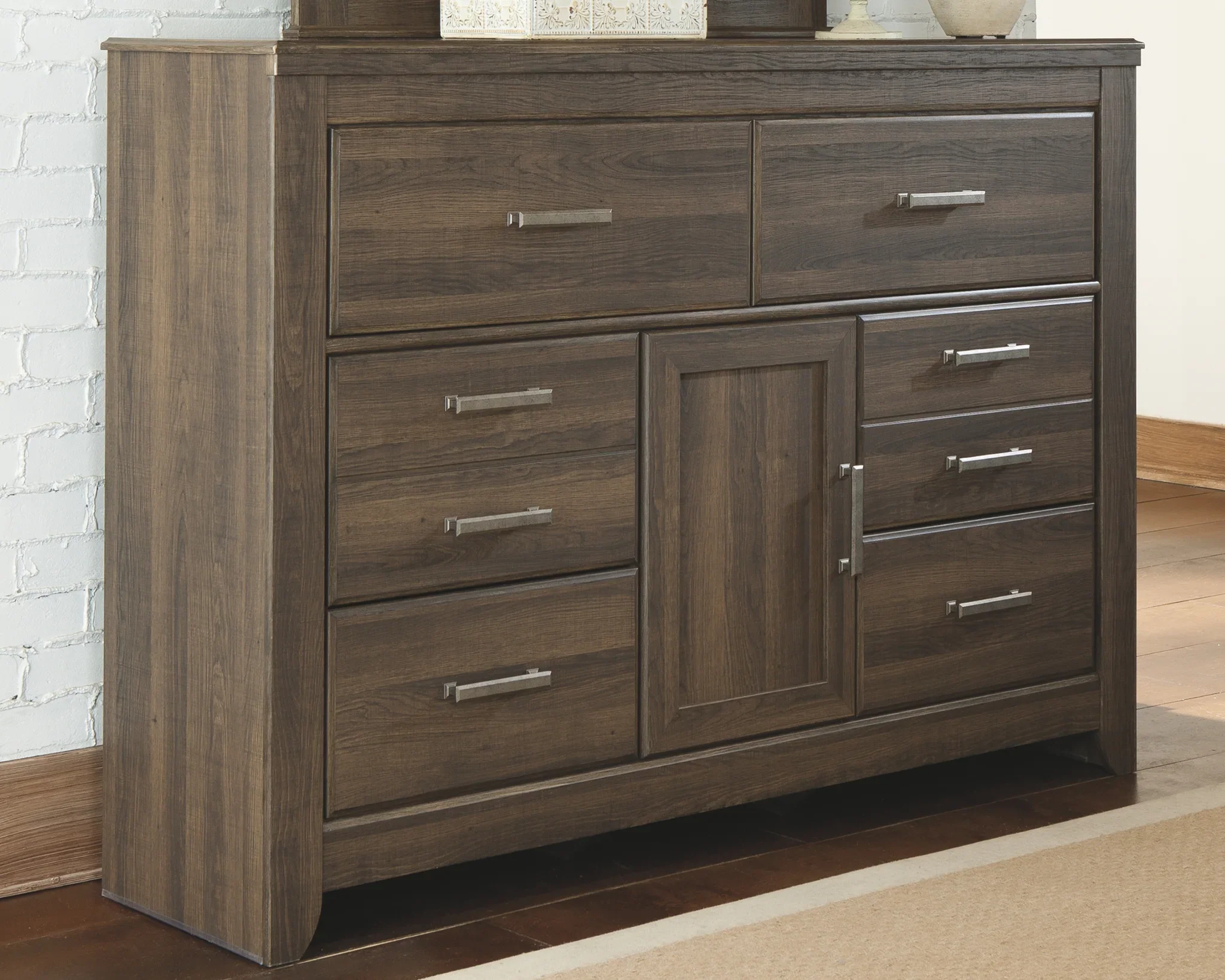 Juararo - Dark Brown - Dresser, Mirror - Image 3