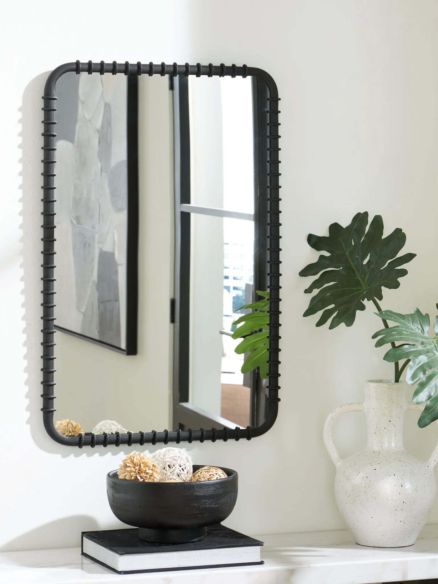 Judlow - Black - Accent Mirror - Image 2