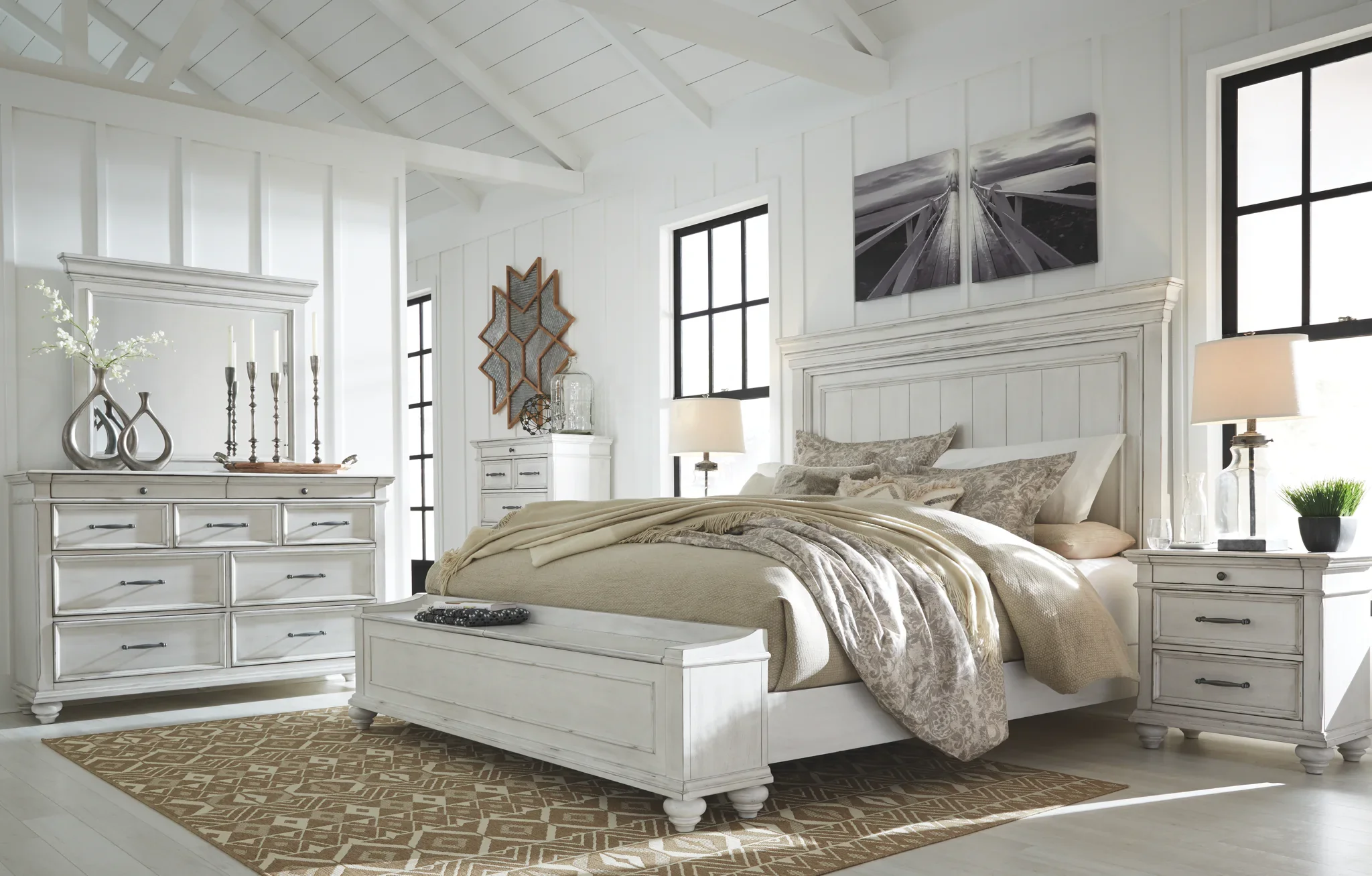 Kanwyn - Whitewash - Queen Panel Bed With Storage Bench - Image 3