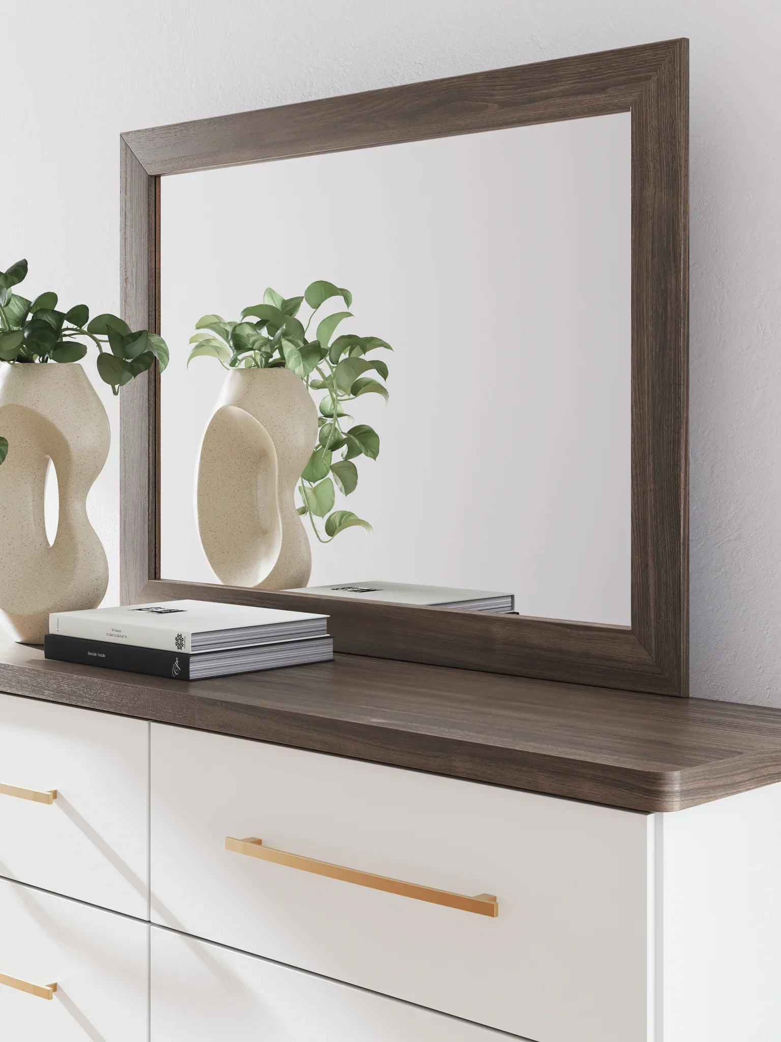 Kendanport - Brown - Bedroom Mirror - Image 2