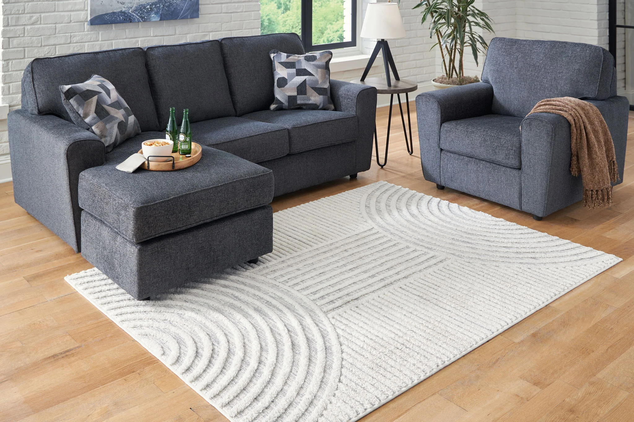 Lambworth - Gray / Cream - Medium Rug - 5' x 7' - Image 3