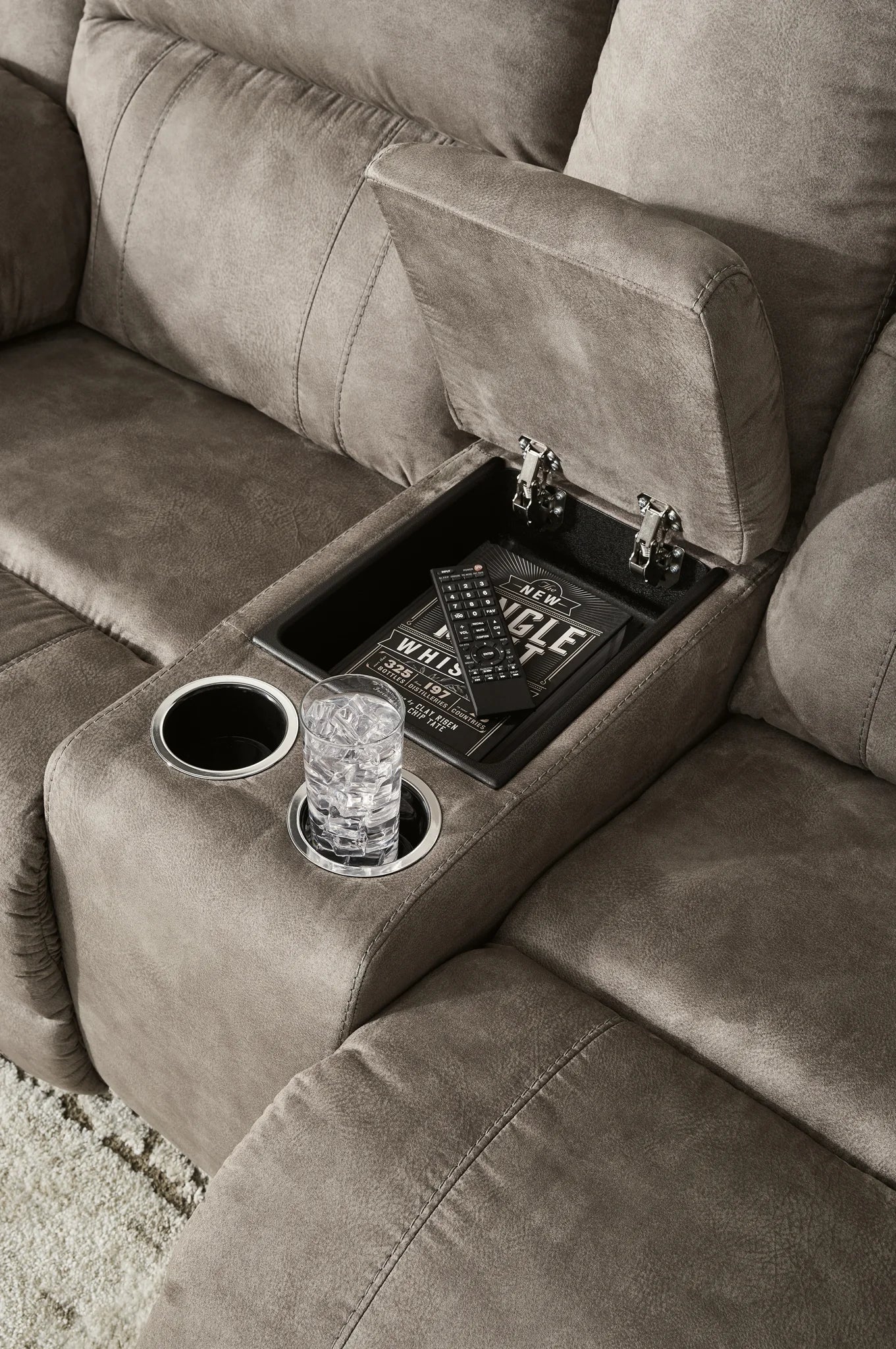 Laresview - Fossil - Dbl Reclining Loveseat With Console - Image 7