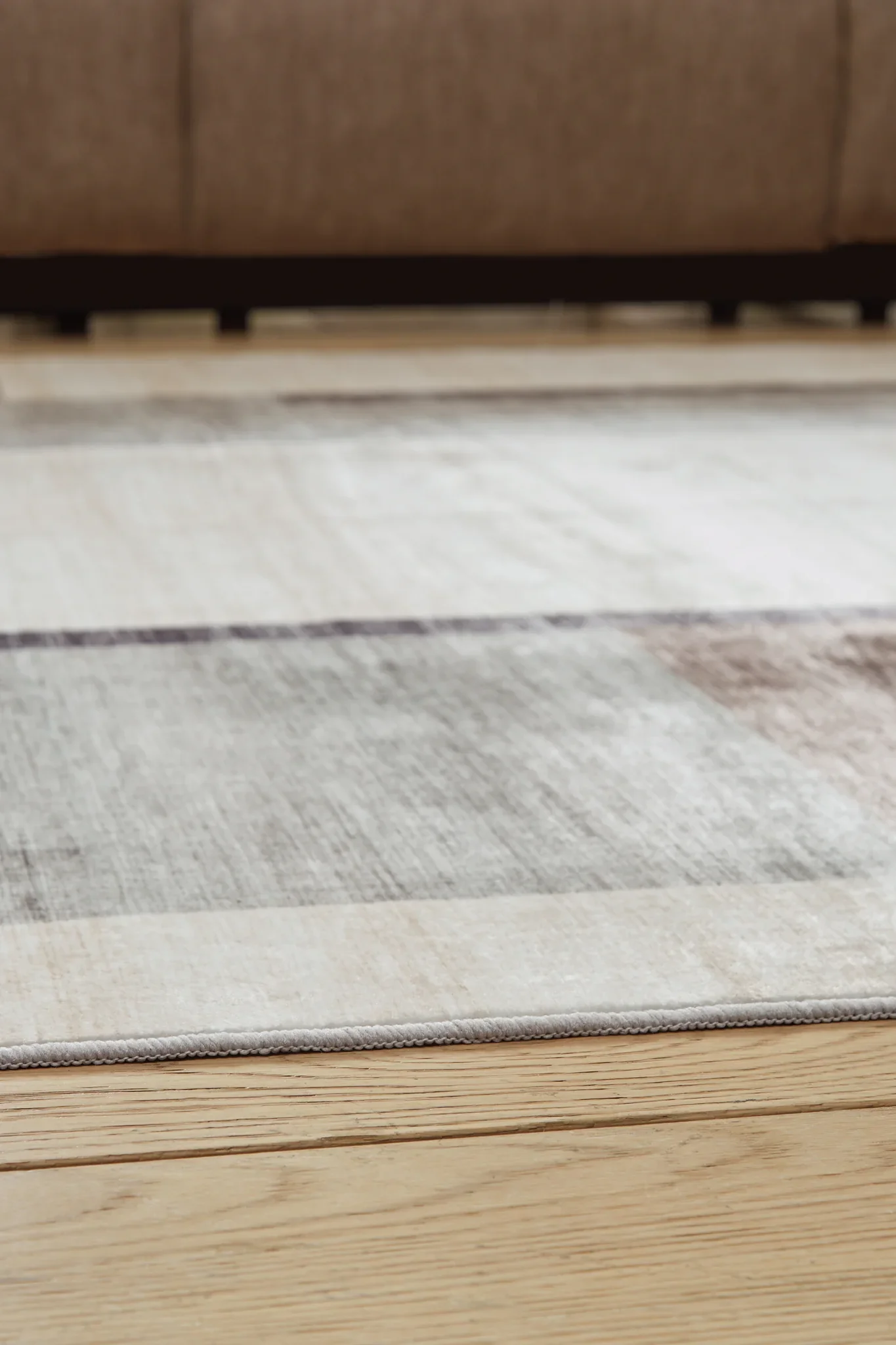 Larkport - Cream / Brown / Gray - Washable Medium Rug - 5' x 7' - Image 4